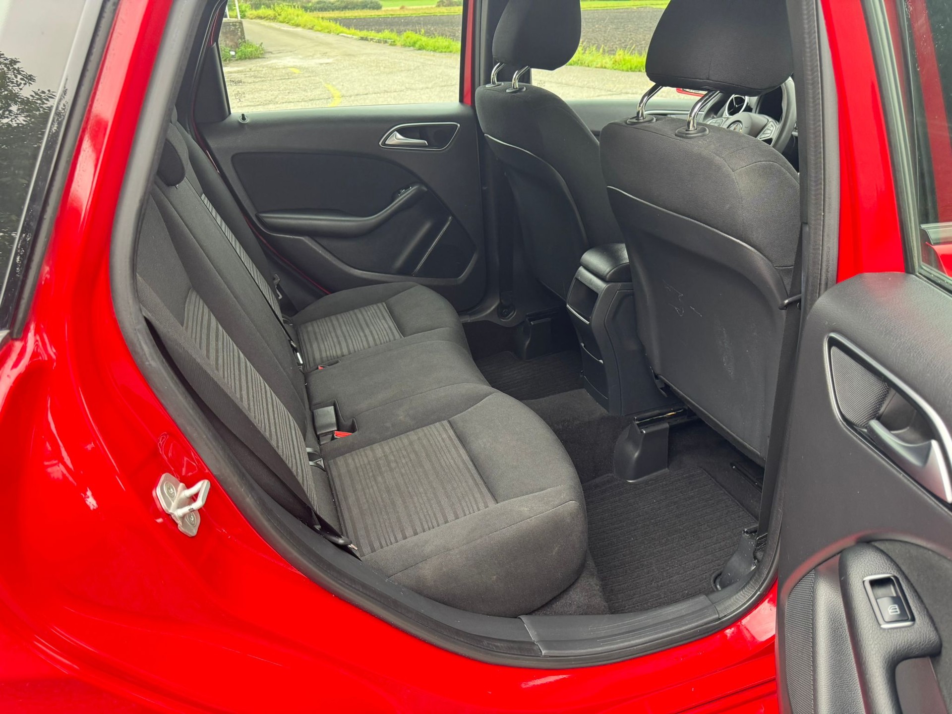 MERCEDES-BENZ B 180 CDI Urban-image-11