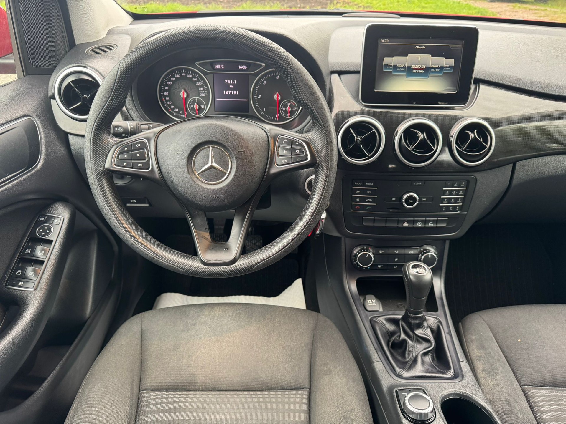 MERCEDES-BENZ B 180 CDI Urban-image-15