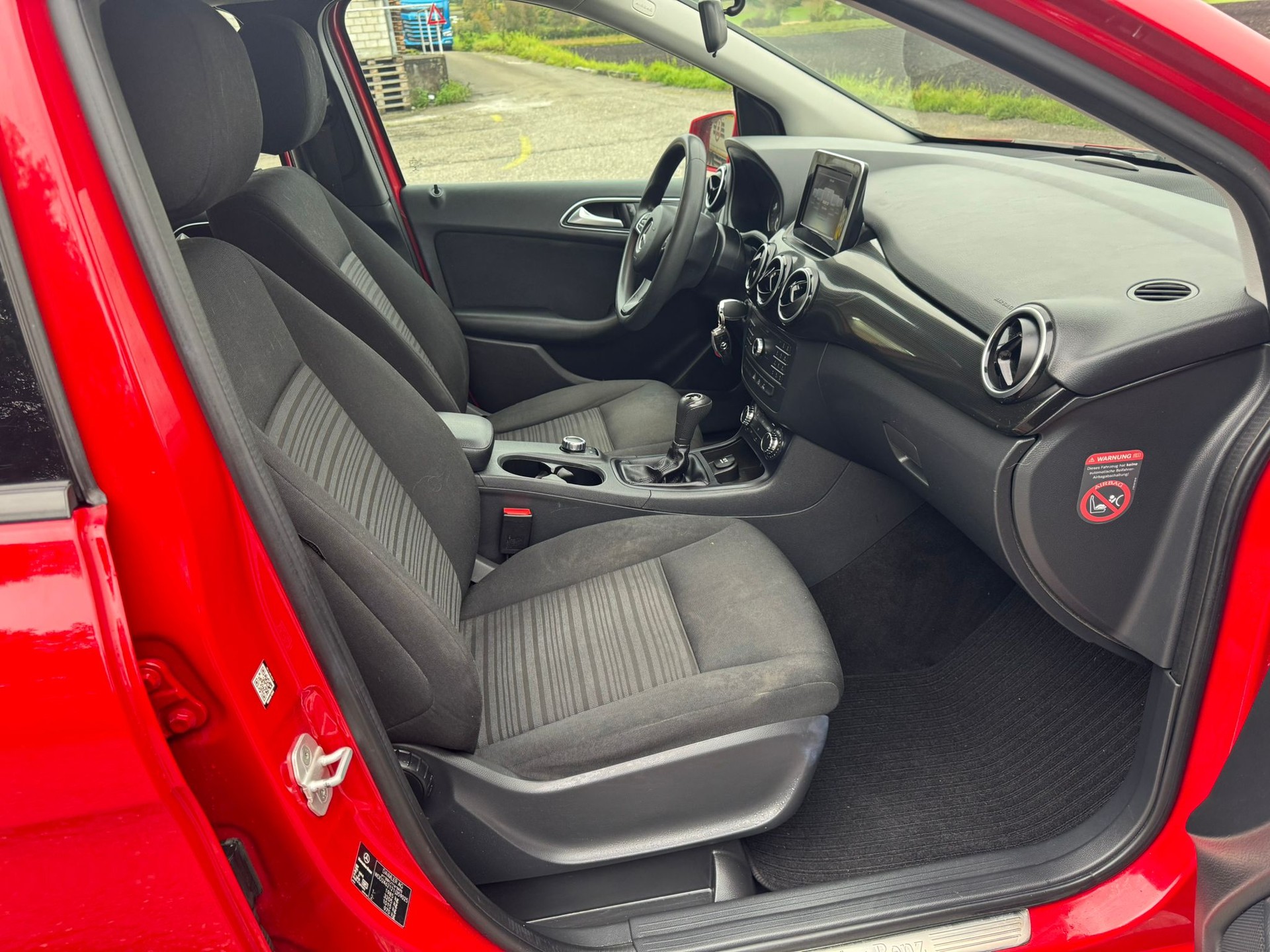 MERCEDES-BENZ B 180 CDI Urban-image-9