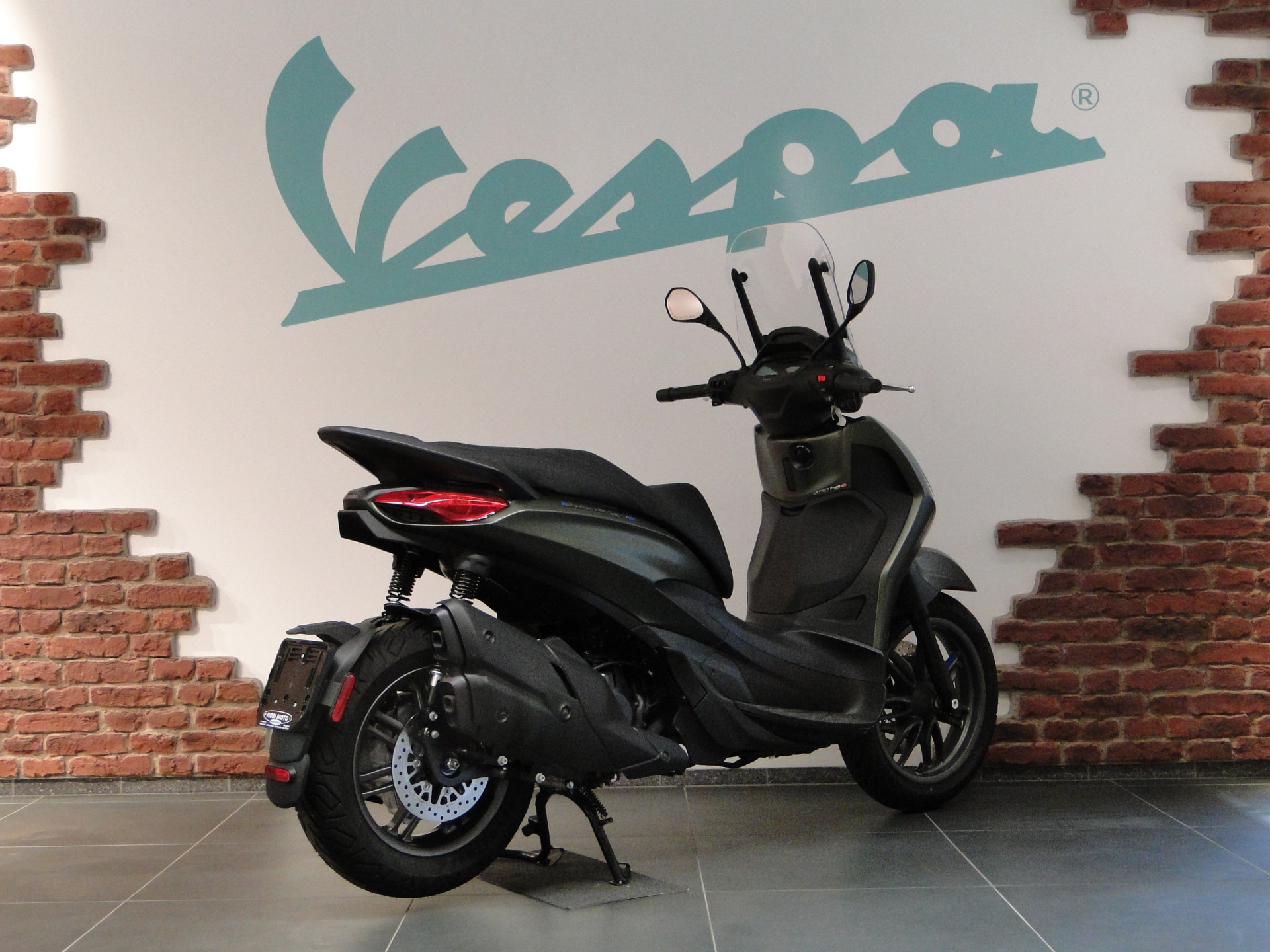 PIAGGIO Beverly 400 Sport-image-3