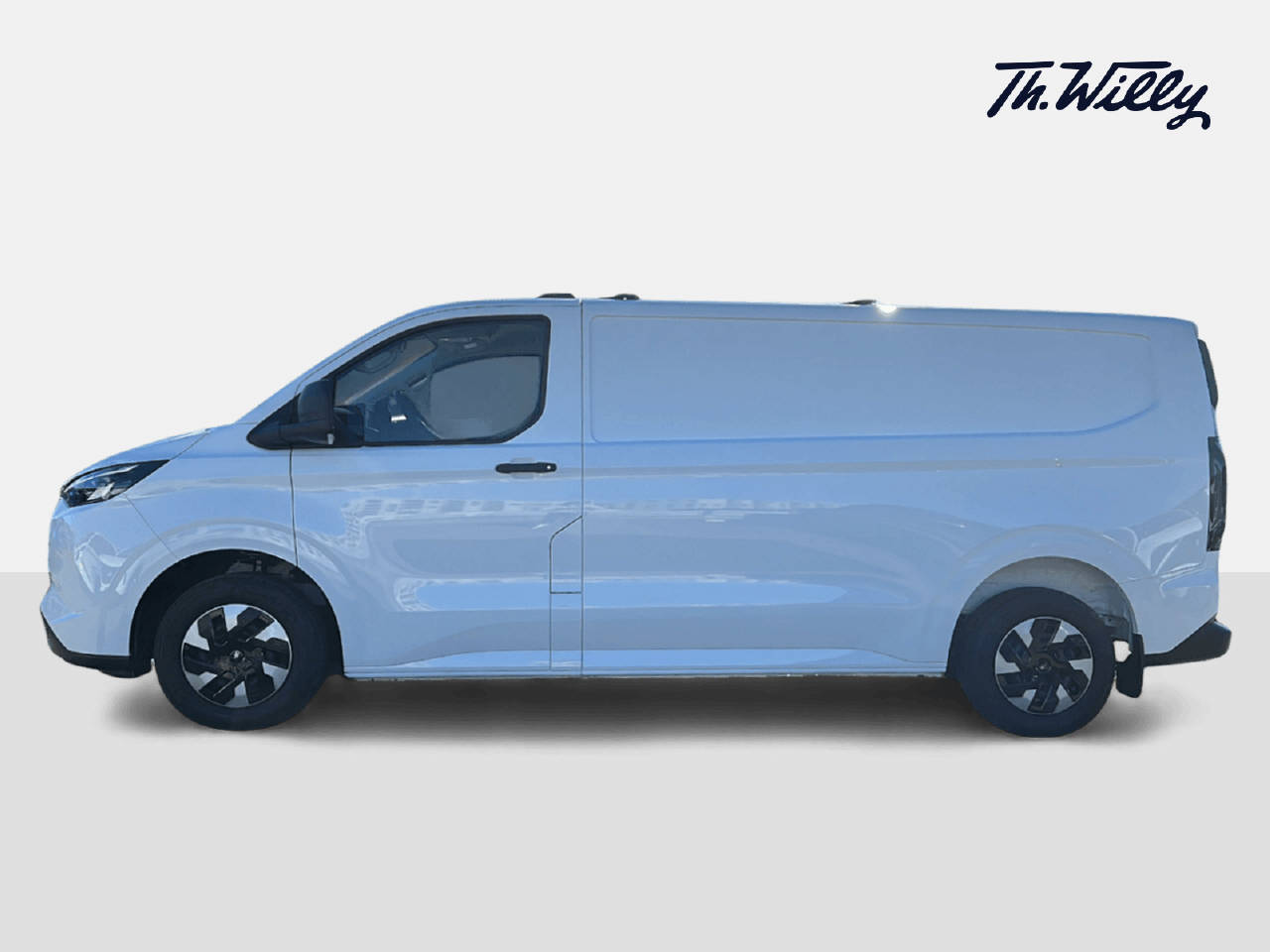 FORD Transit Custom Van 320 L2 2.5 Duratec 233 Trend PHEV-showroom-element-1