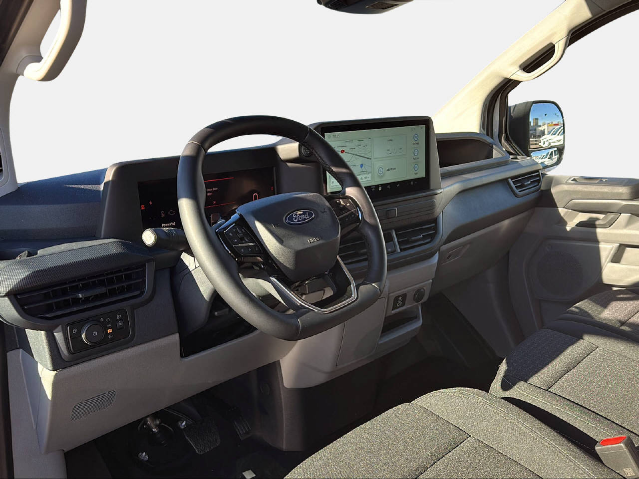 FORD Transit Custom Van 320 L2 2.5 Duratec 233 Trend PHEV-image-9