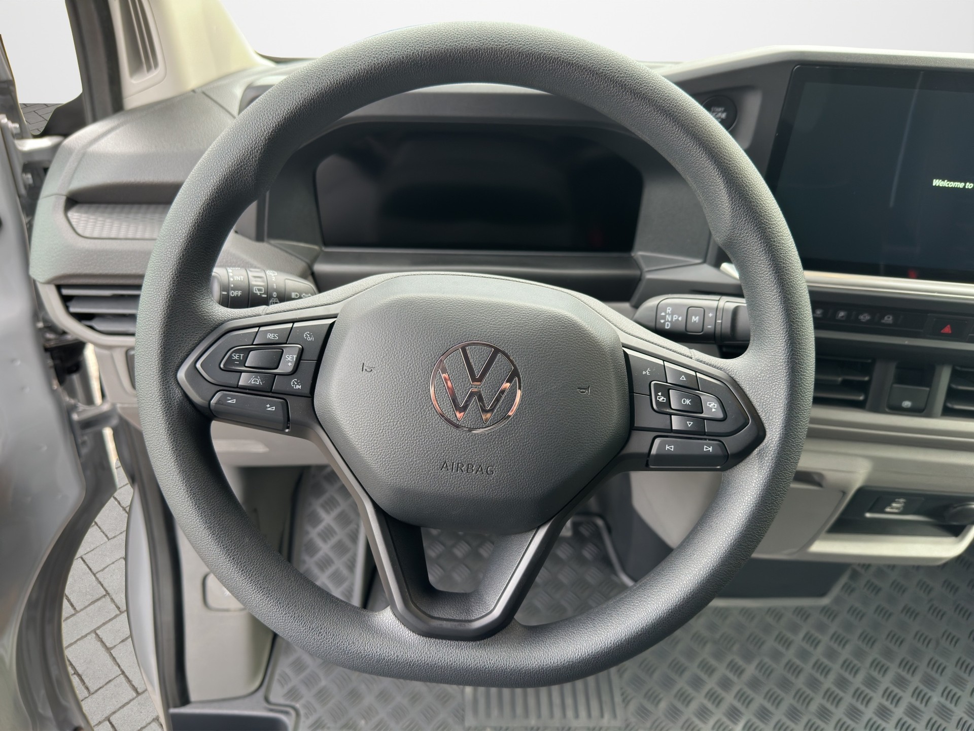 VW Transporter 2.0 TDI 4Motion Automat-image-9