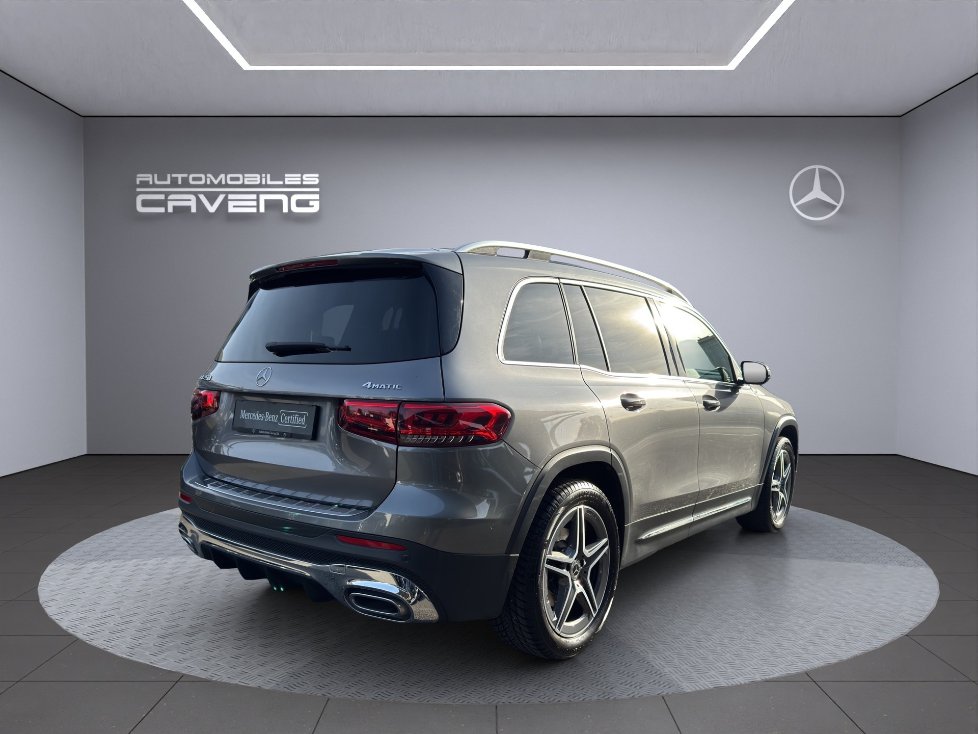 MERCEDES-BENZ GLB 250 4Matic AMG Line 8G-Tronic-image-4