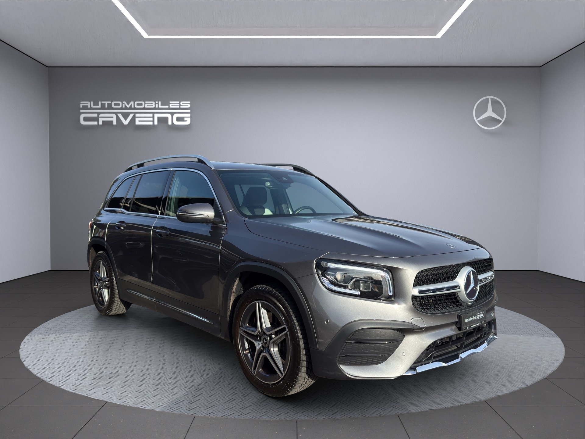 MERCEDES-BENZ GLB 250 4Matic AMG Line 8G-Tronic-image-6