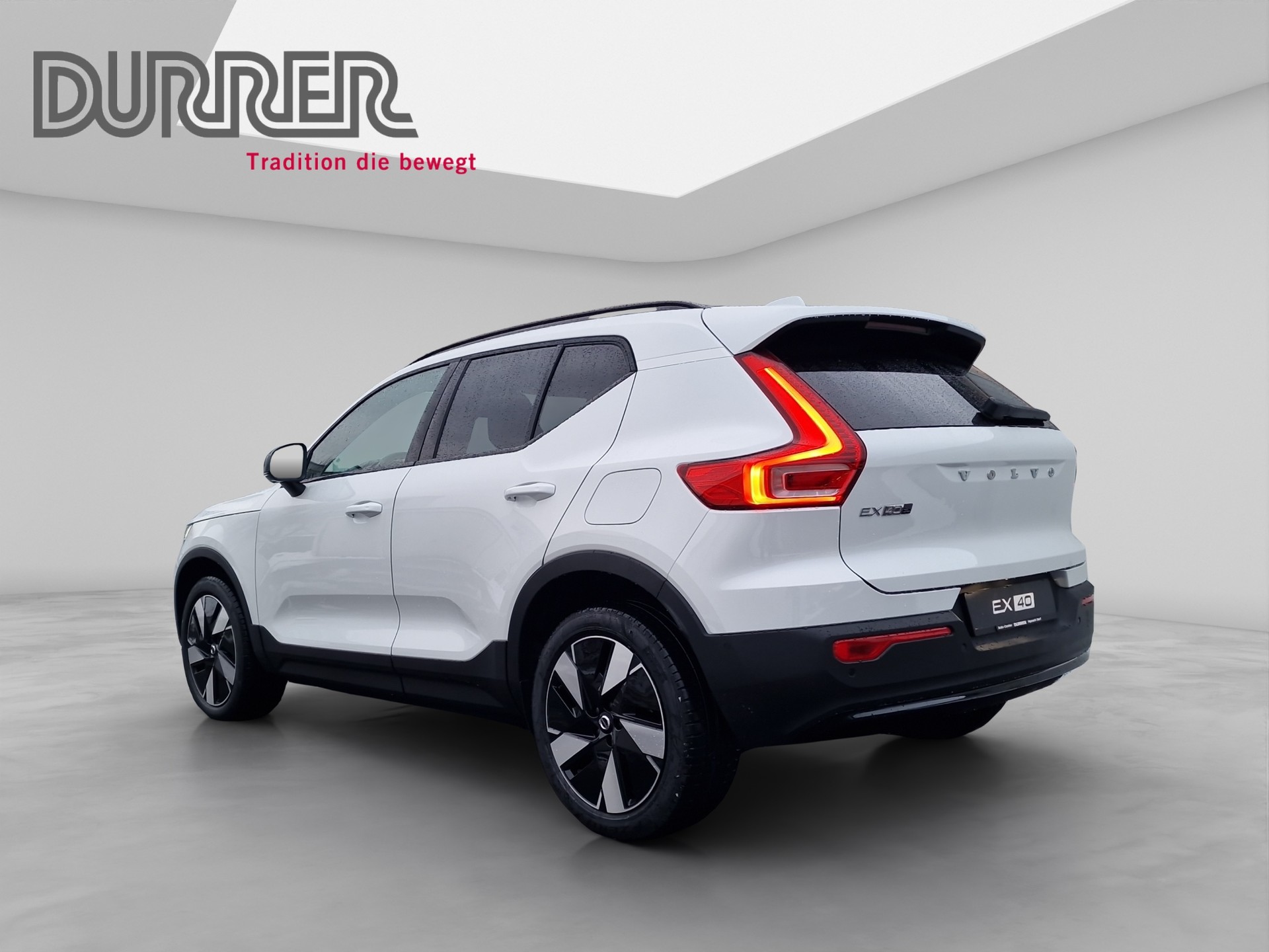 VOLVO EX40 Twin Plus AWD-showroom-element-2