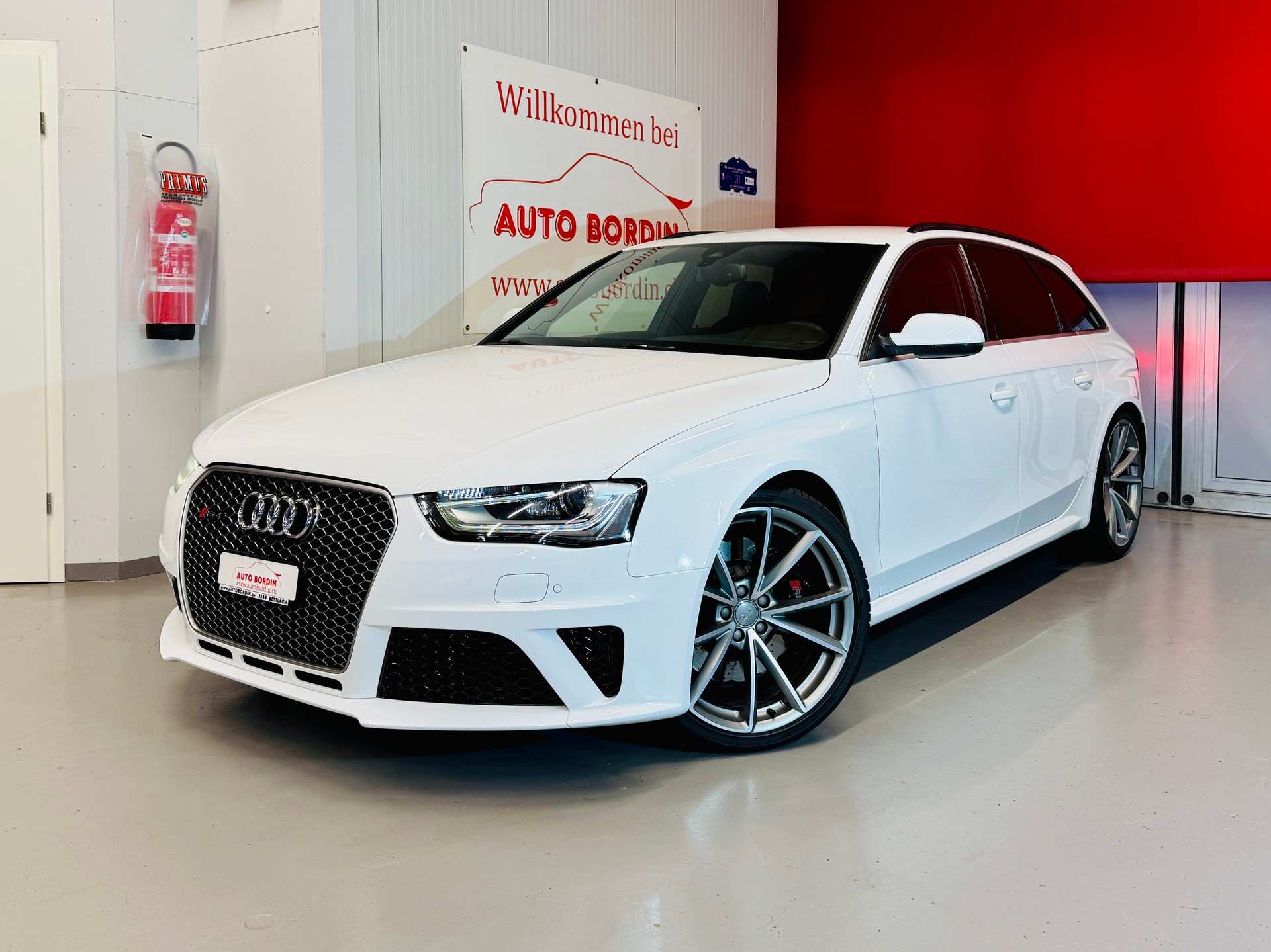 AUDI RS4 Avant 4.2 FSI V8 quattro S-tronic „Ibisweiss“ 1. LACK!-image-1
