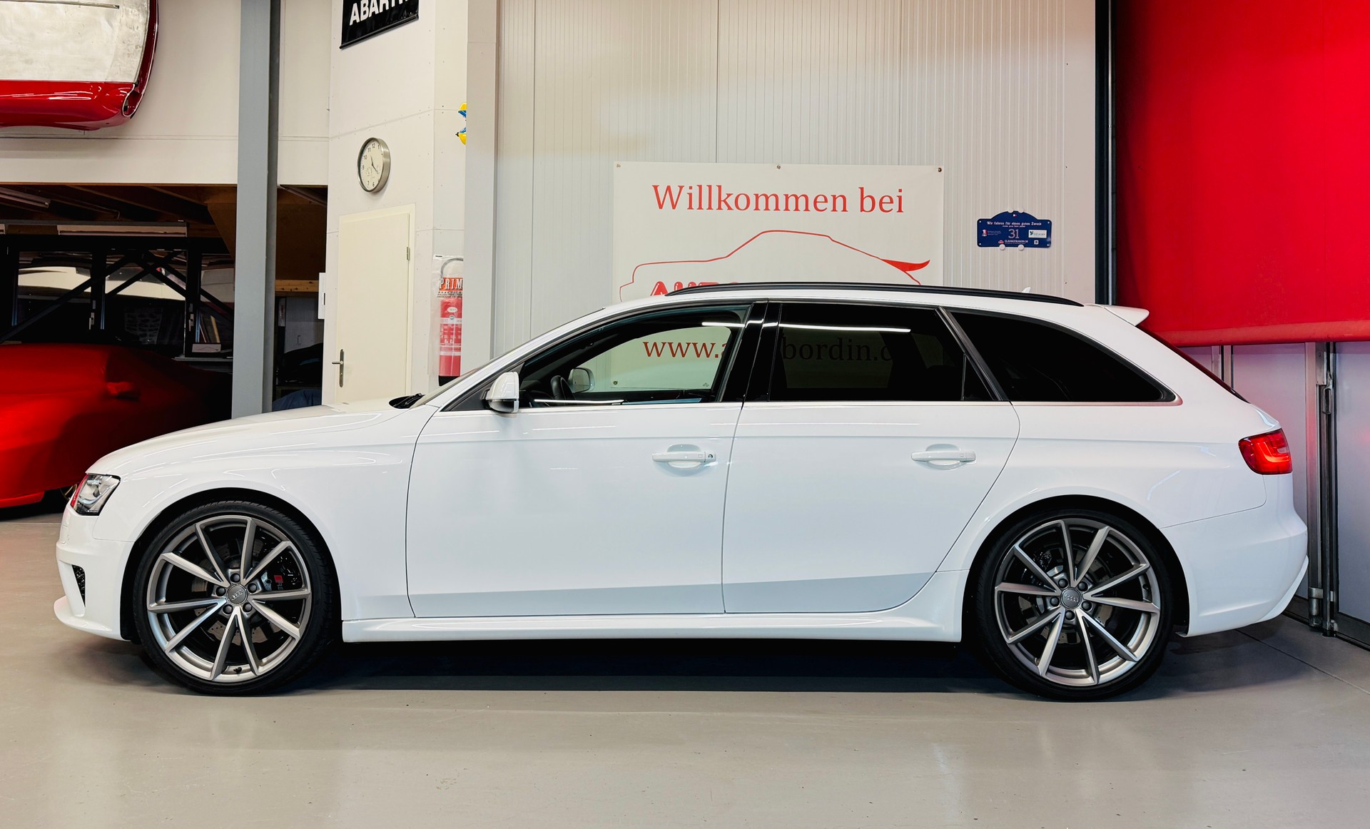 AUDI RS4 Avant 4.2 FSI V8 quattro S-tronic „Ibisweiss“ 1. LACK!-image-3