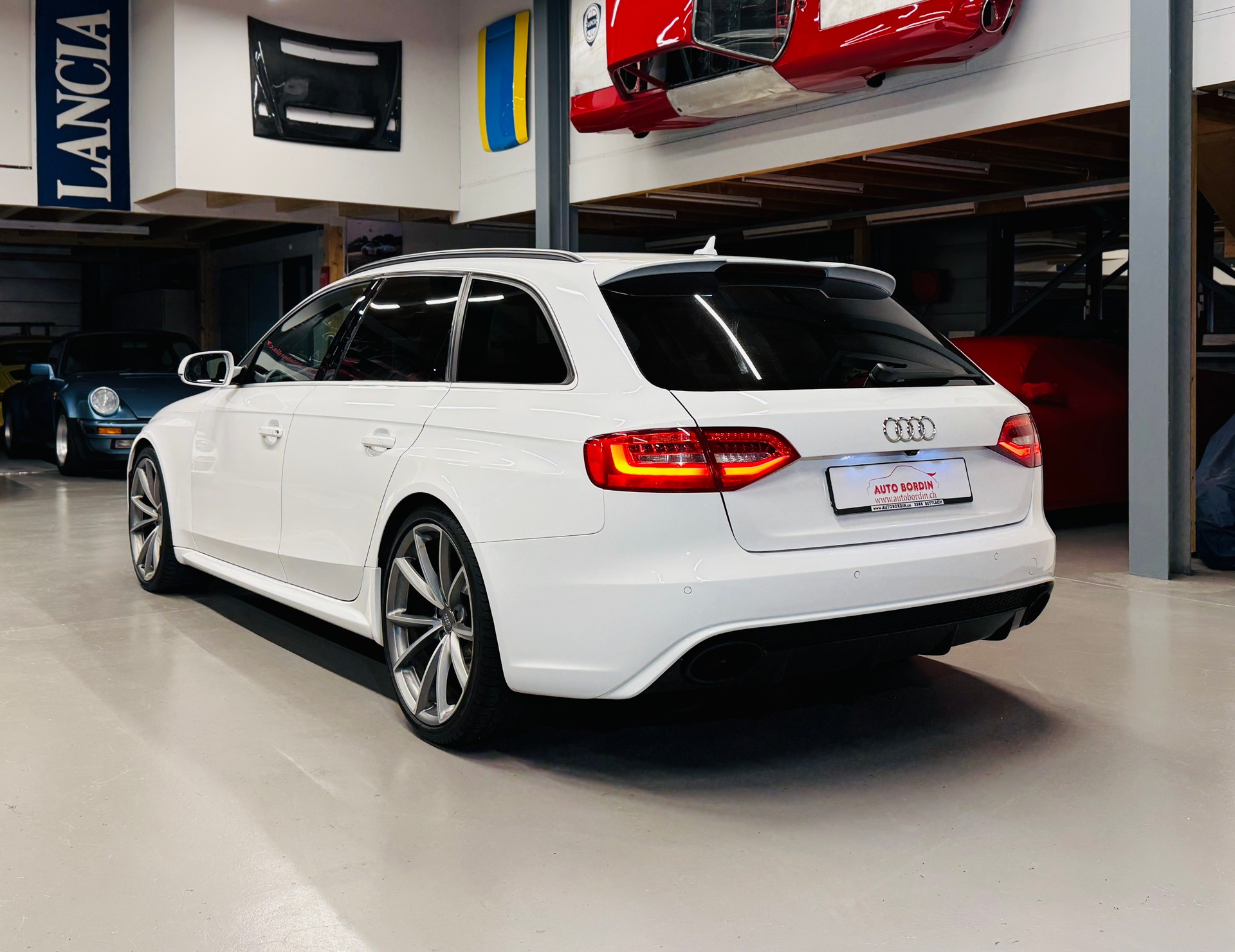 AUDI RS4 Avant 4.2 FSI V8 quattro S-tronic „Ibisweiss“ 1. LACK!-image-9