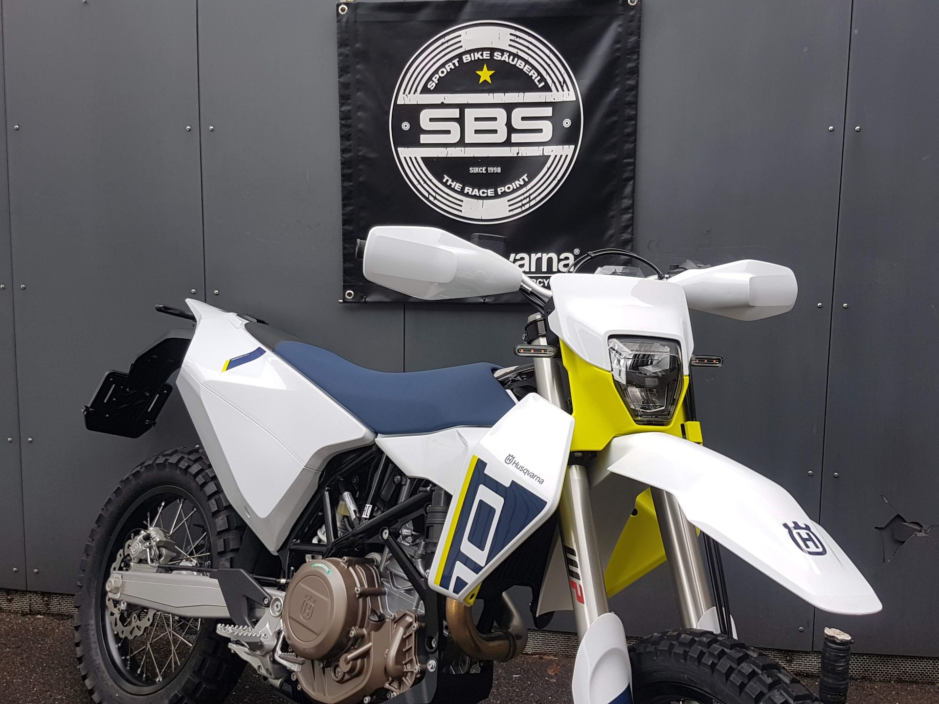 HUSQVARNA 701 ENDURO-image-2