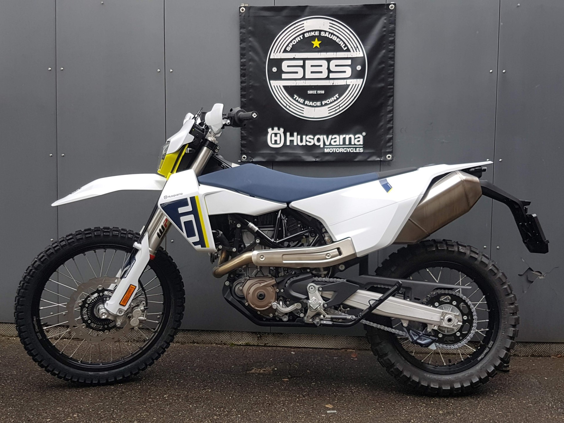 HUSQVARNA 701 ENDURO-image-1
