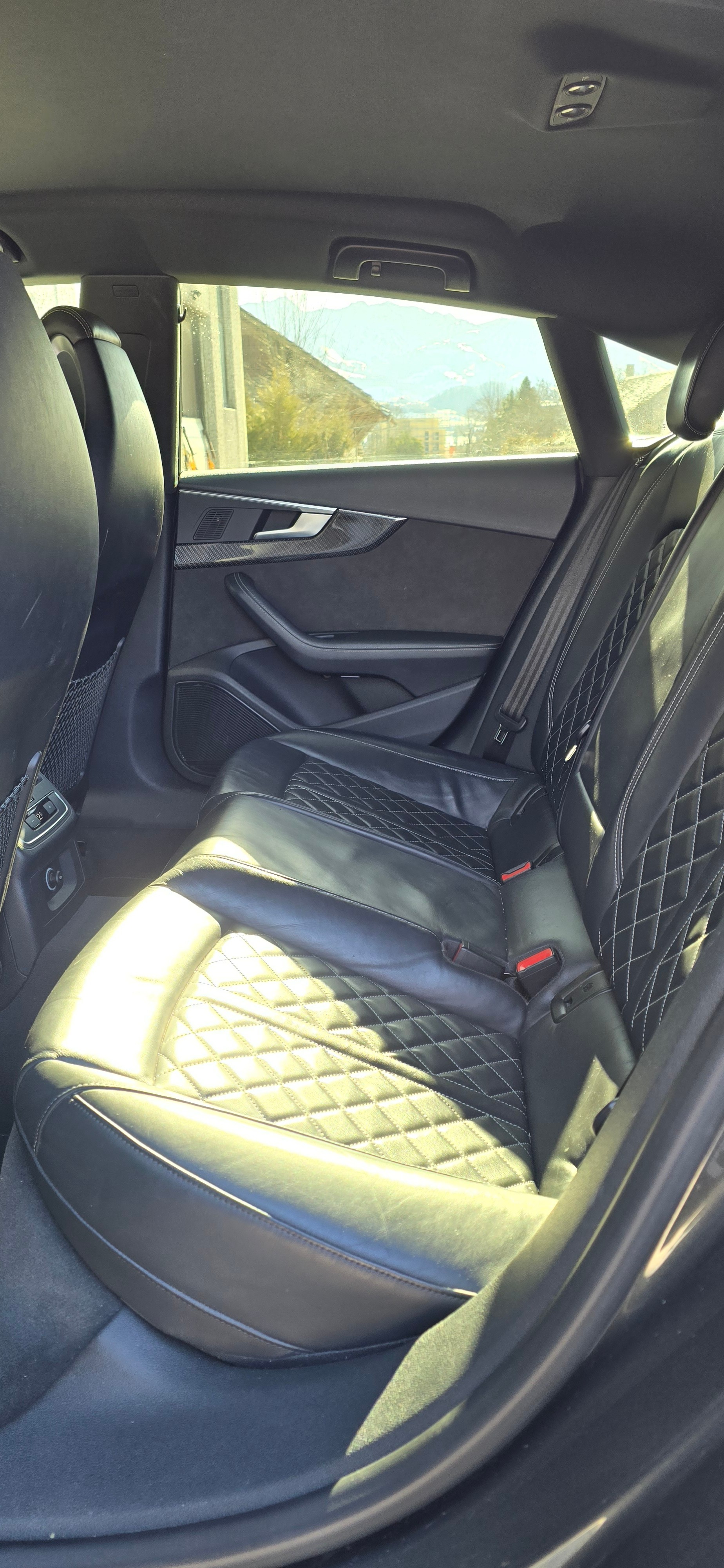 AUDI S5 Sportback 3.0 TFSI quattro tiptronic-image-11