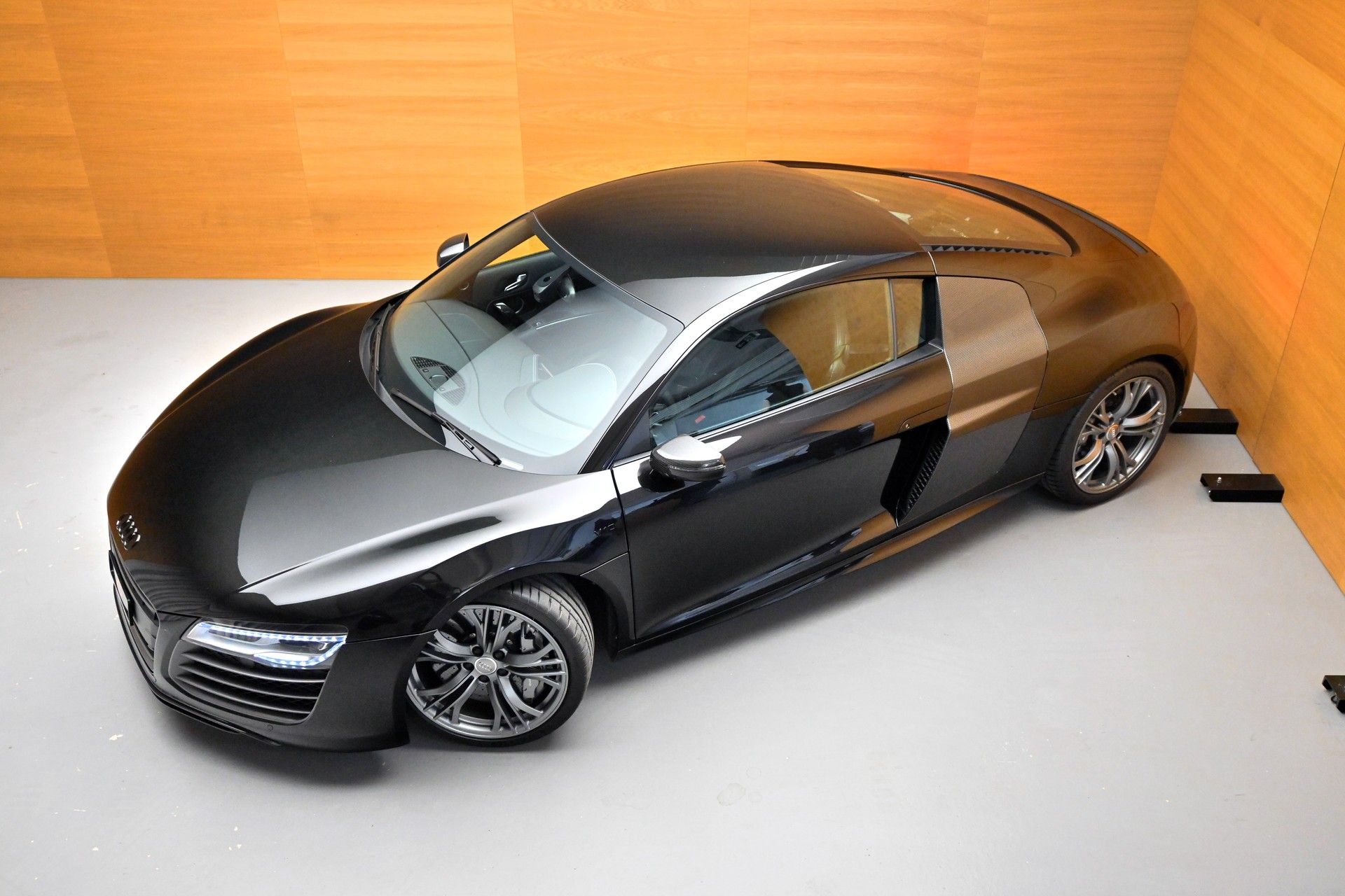 AUDI R8 plus Coupé 5.2 S-Tronic-showroom-element-1