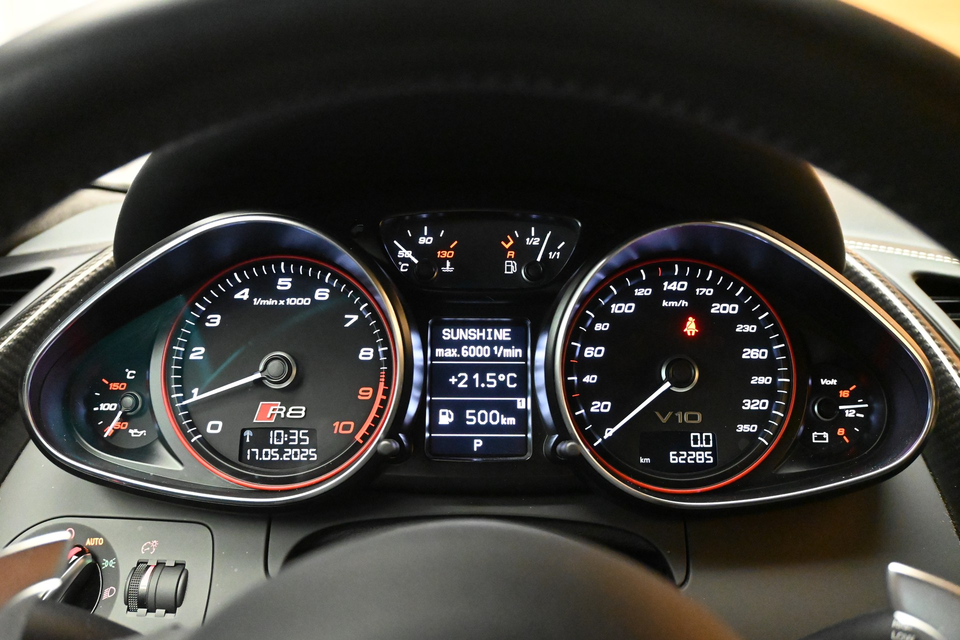 AUDI R8 plus Coupé 5.2 S-Tronic-image-12