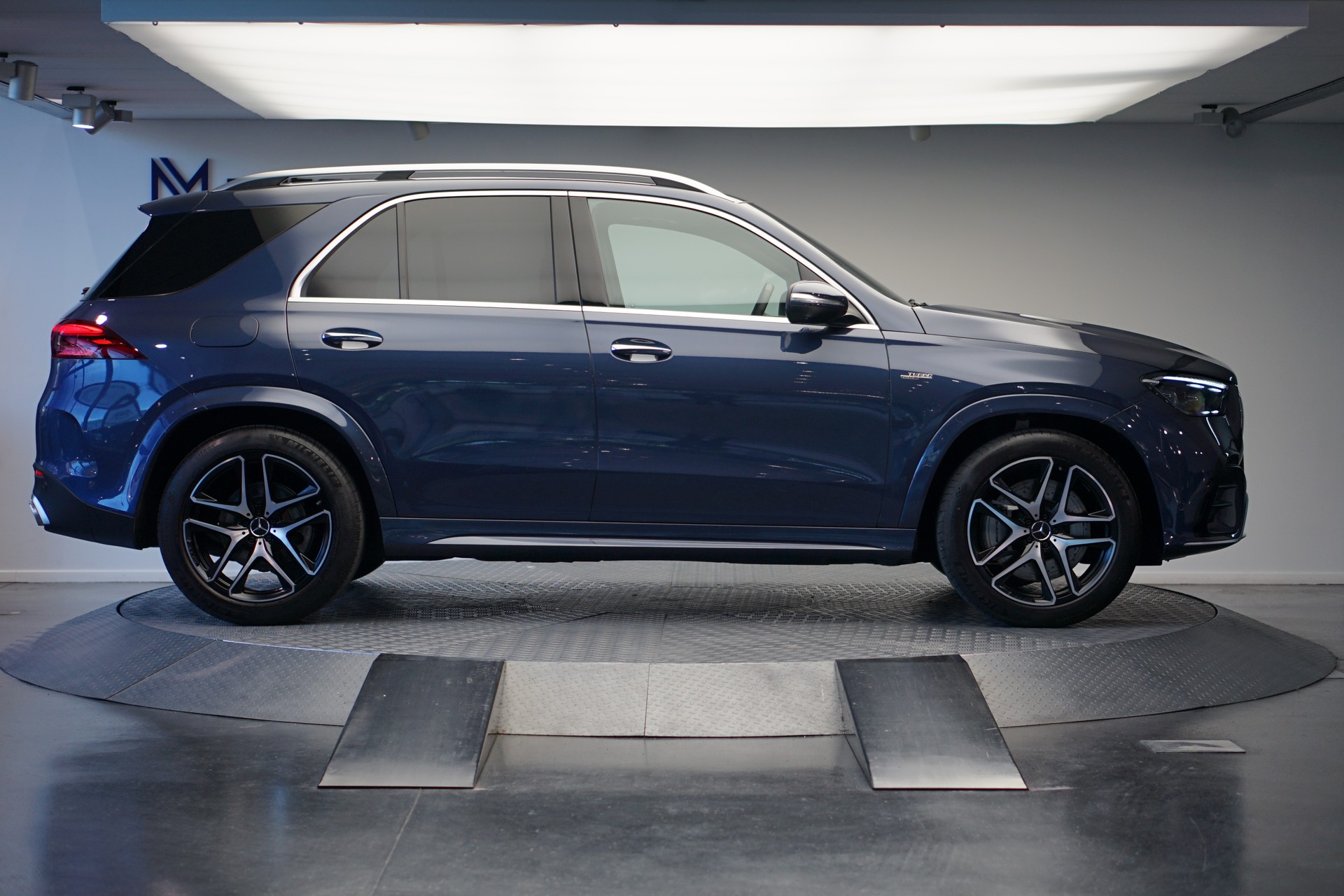 MERCEDES-BENZ GLE 53 AMG 4Matic+ 9G-Speedshift *CH-Fahrzeug*-showroom-element-3