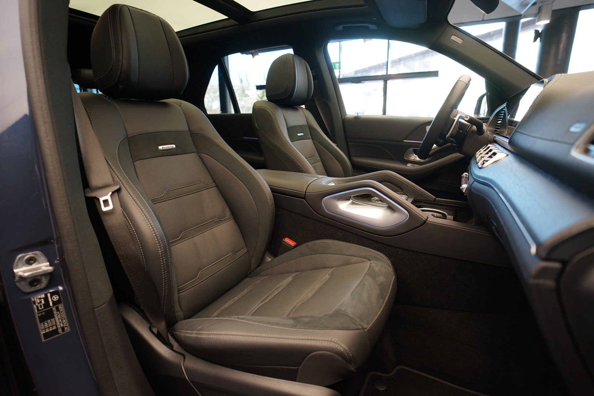 MERCEDES-BENZ GLE 53 AMG 4Matic+ 9G-Speedshift *CH-Fahrzeug*-image-19