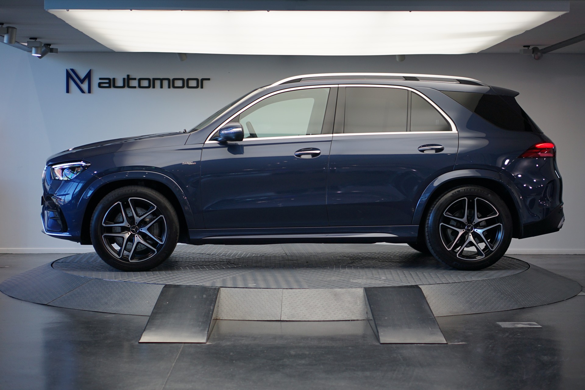 MERCEDES-BENZ GLE 53 AMG 4Matic+ 9G-Speedshift *CH-Fahrzeug*-image-7
