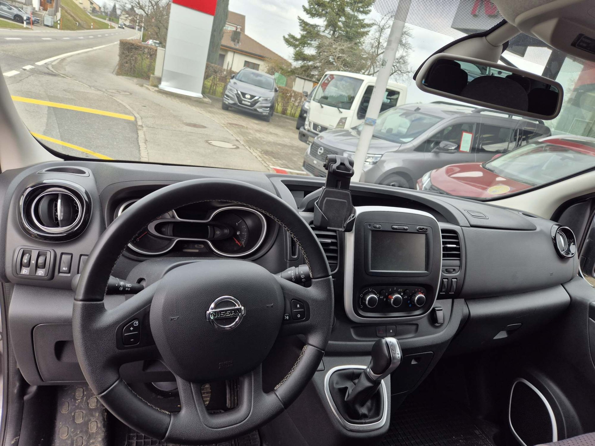 NISSAN NV300 Kombi 2.9 t L2 H1 2.0 dCi 170 TwinTurbo Premium 9P-image-6