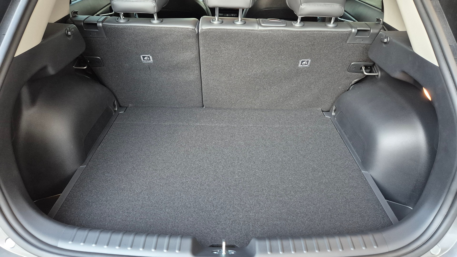 KIA Niro 1.6GDi Hybrid Style DCT-image-15
