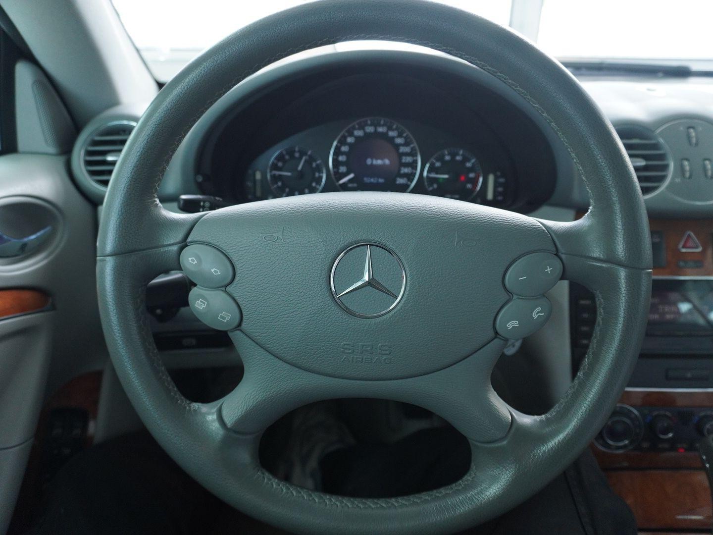 MERCEDES-BENZ CLK 240 Elégance-image-5