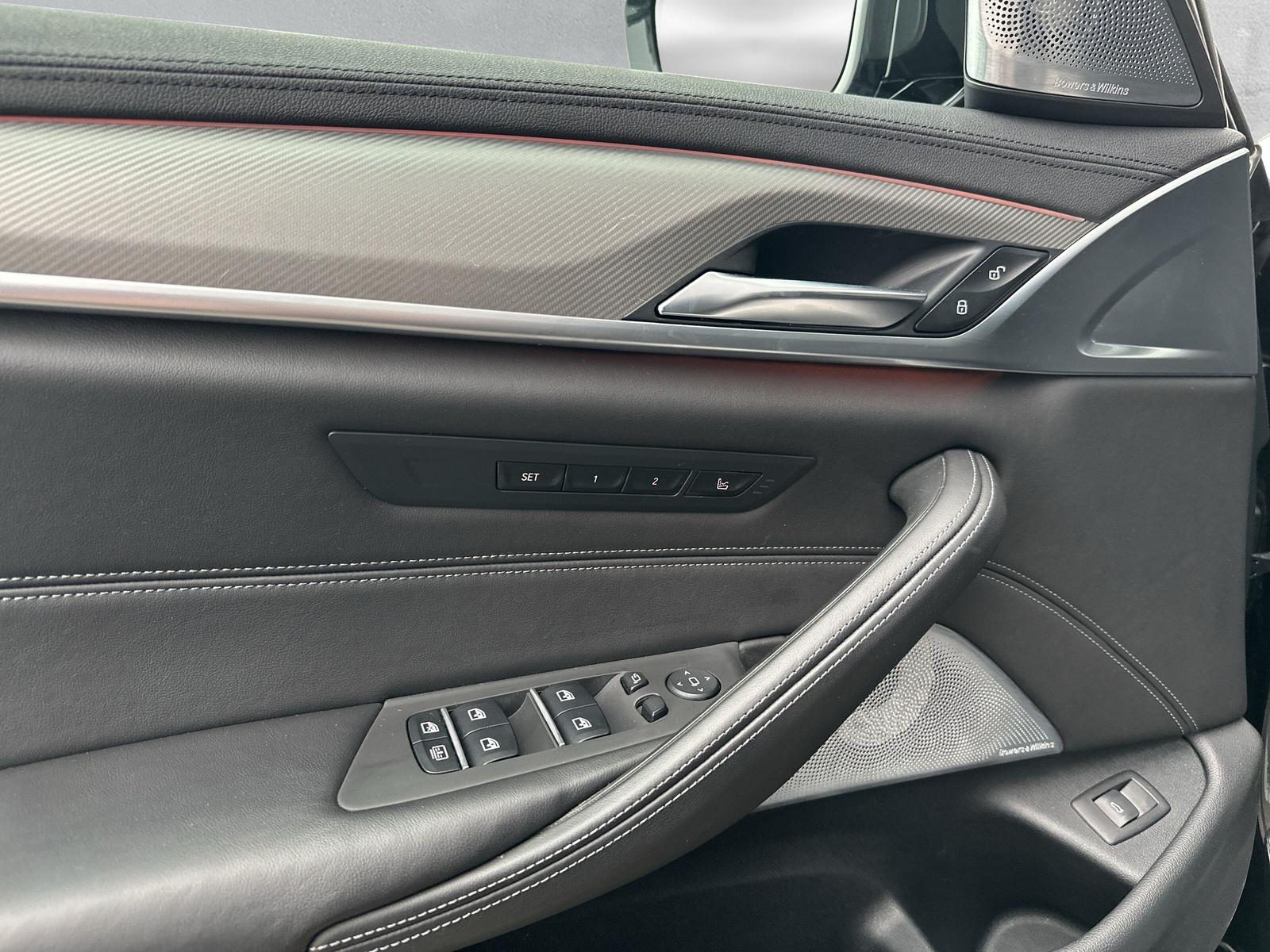 BMW M5 xDrive V8 M Sport F90 (CH)-image-16