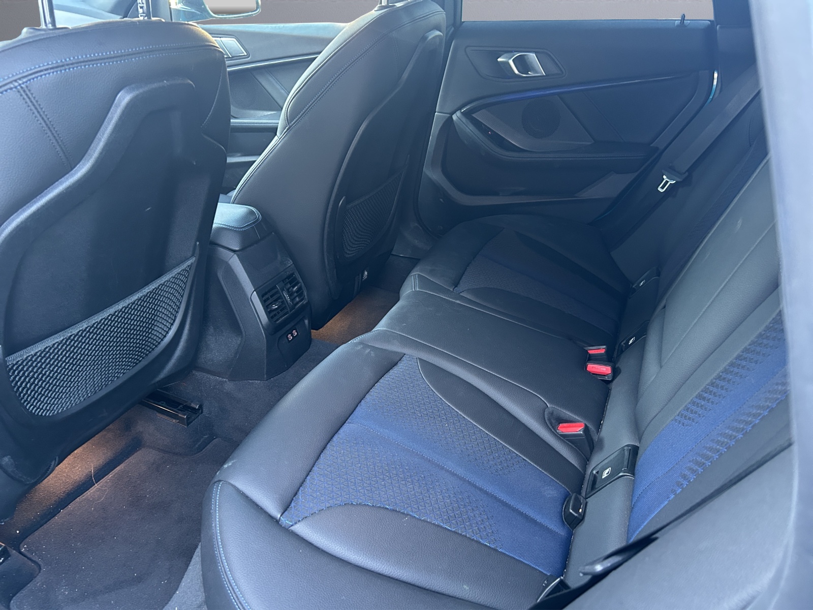 BMW 218i Gran Coupé M Sport Steptronic-image-19