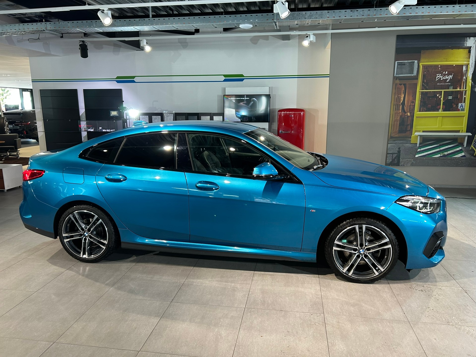 BMW 218i Gran Coupé M Sport Steptronic-showroom-element-3