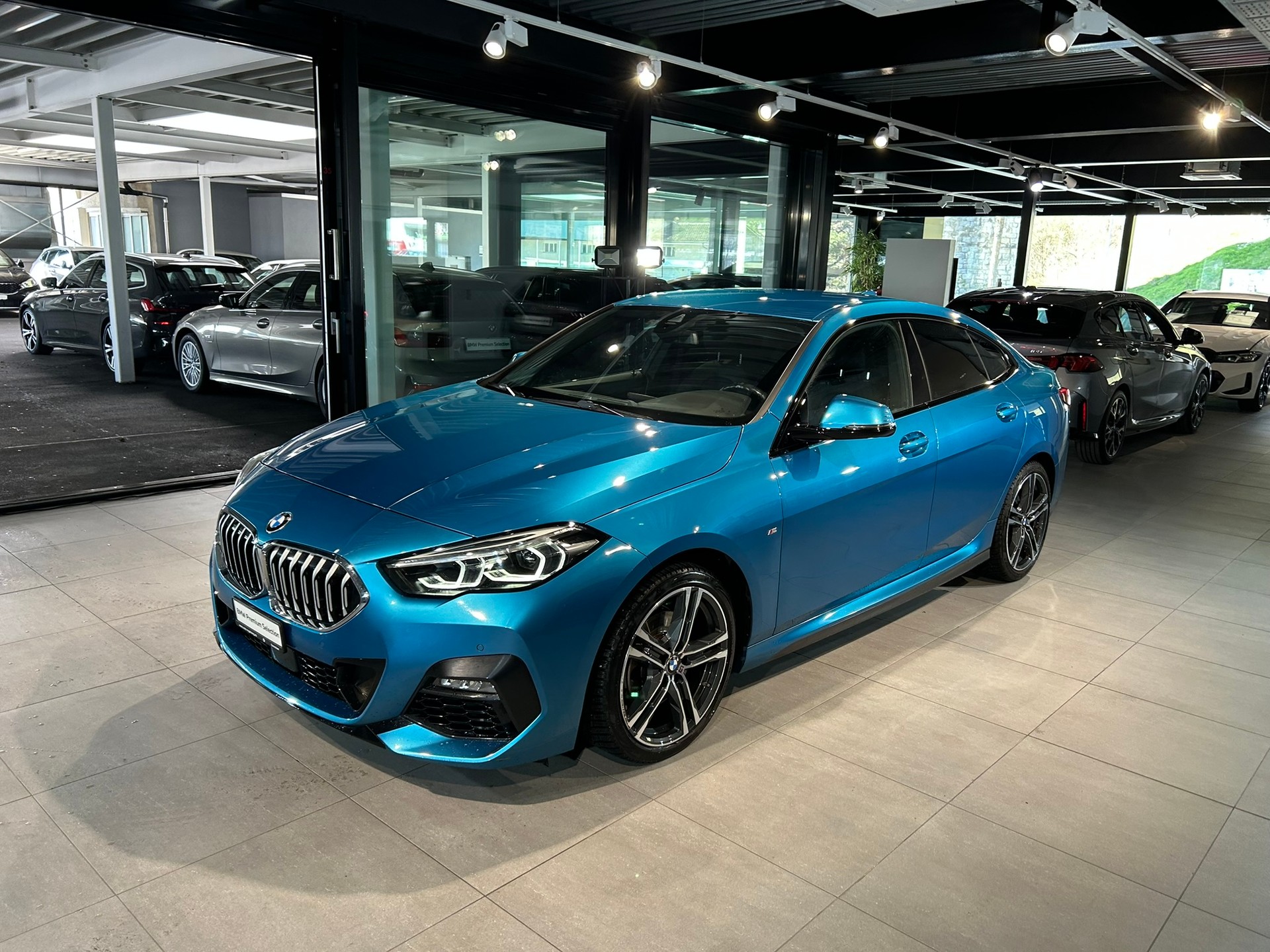 BMW 218i Gran Coupé M Sport Steptronic-showroom-element-2