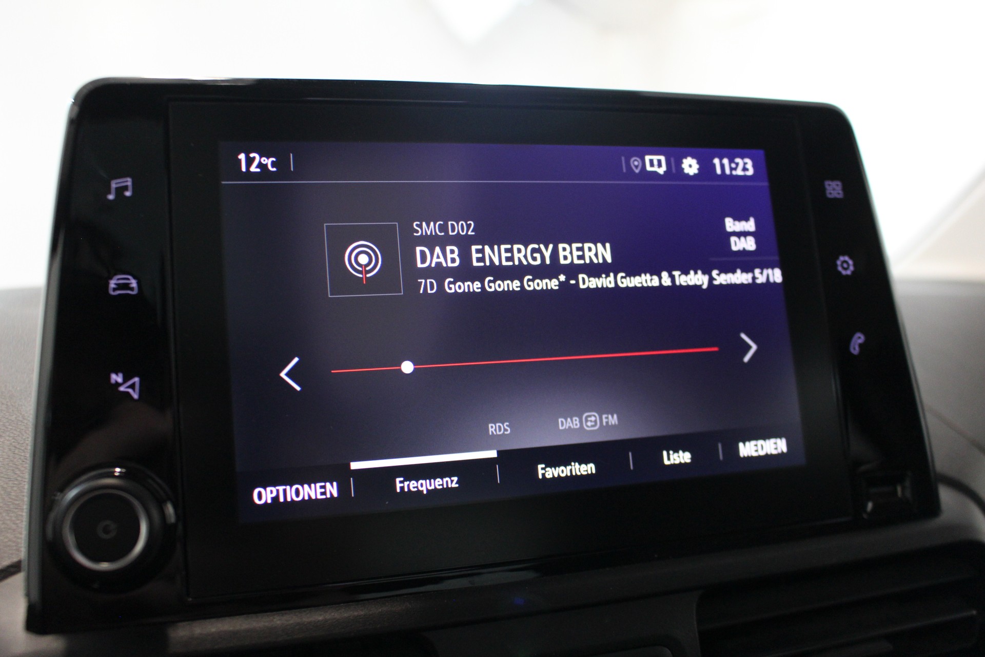 OPEL Combo Life 1.5 D Innovation S/S-image-17