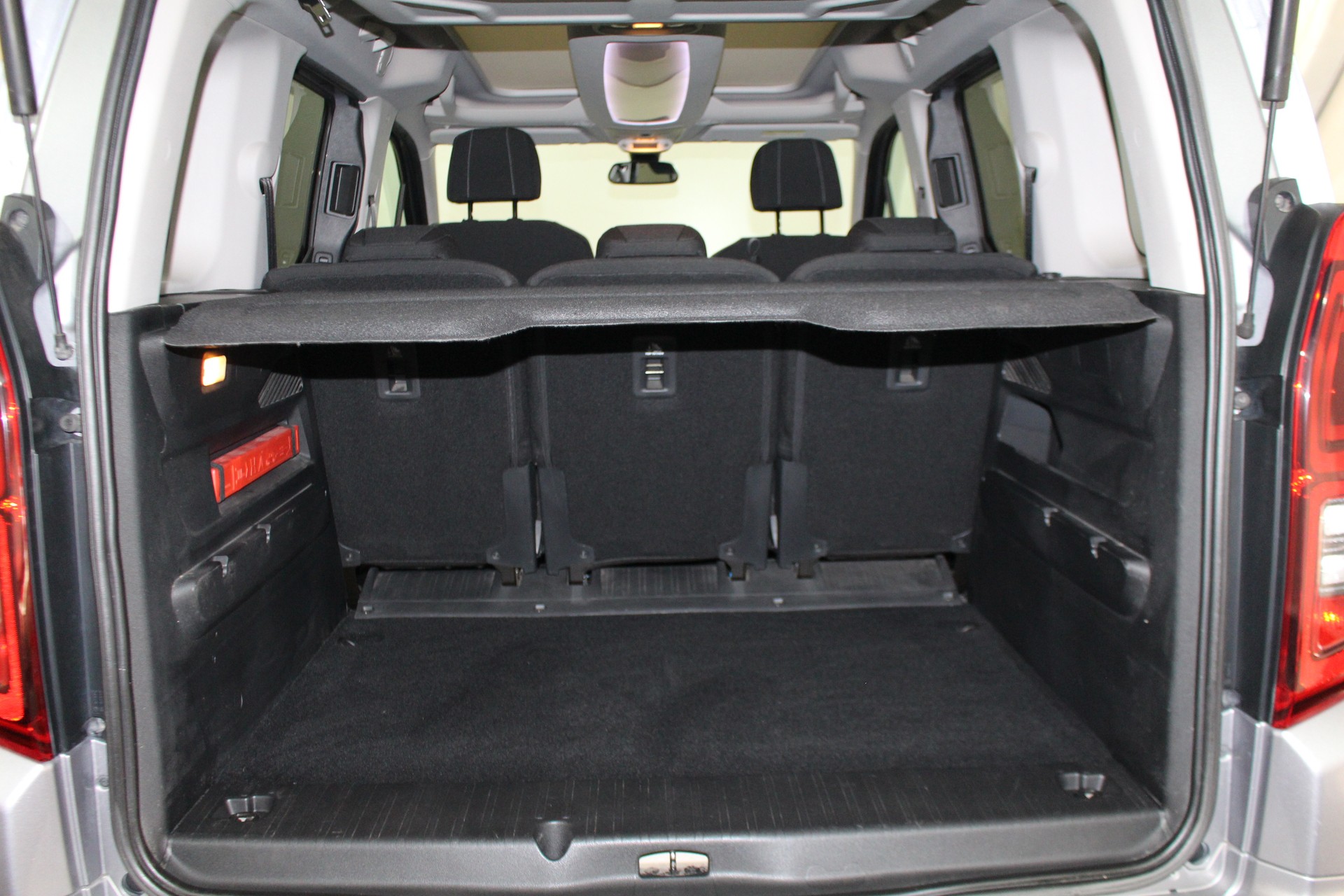 OPEL Combo Life 1.5 D Innovation S/S-image-8