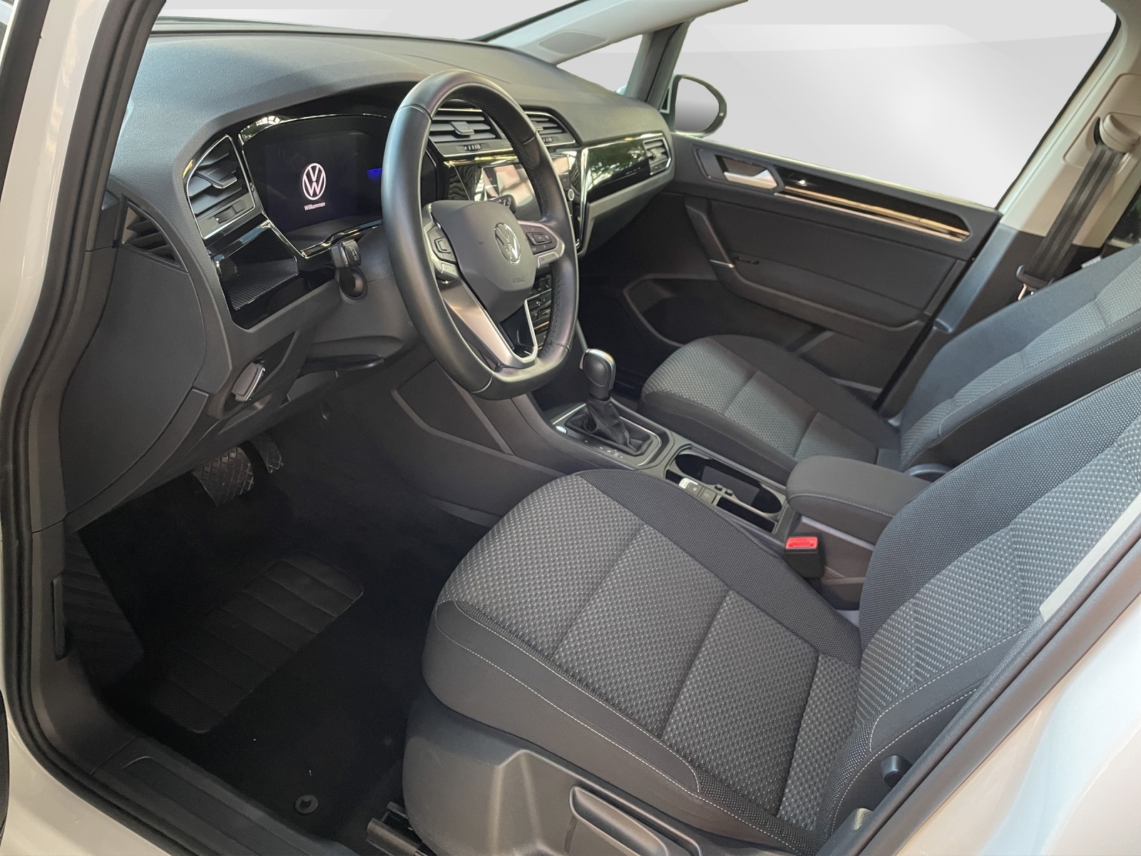 VW Touran 2.0 TDI SCR Comfortline DSG-image-6