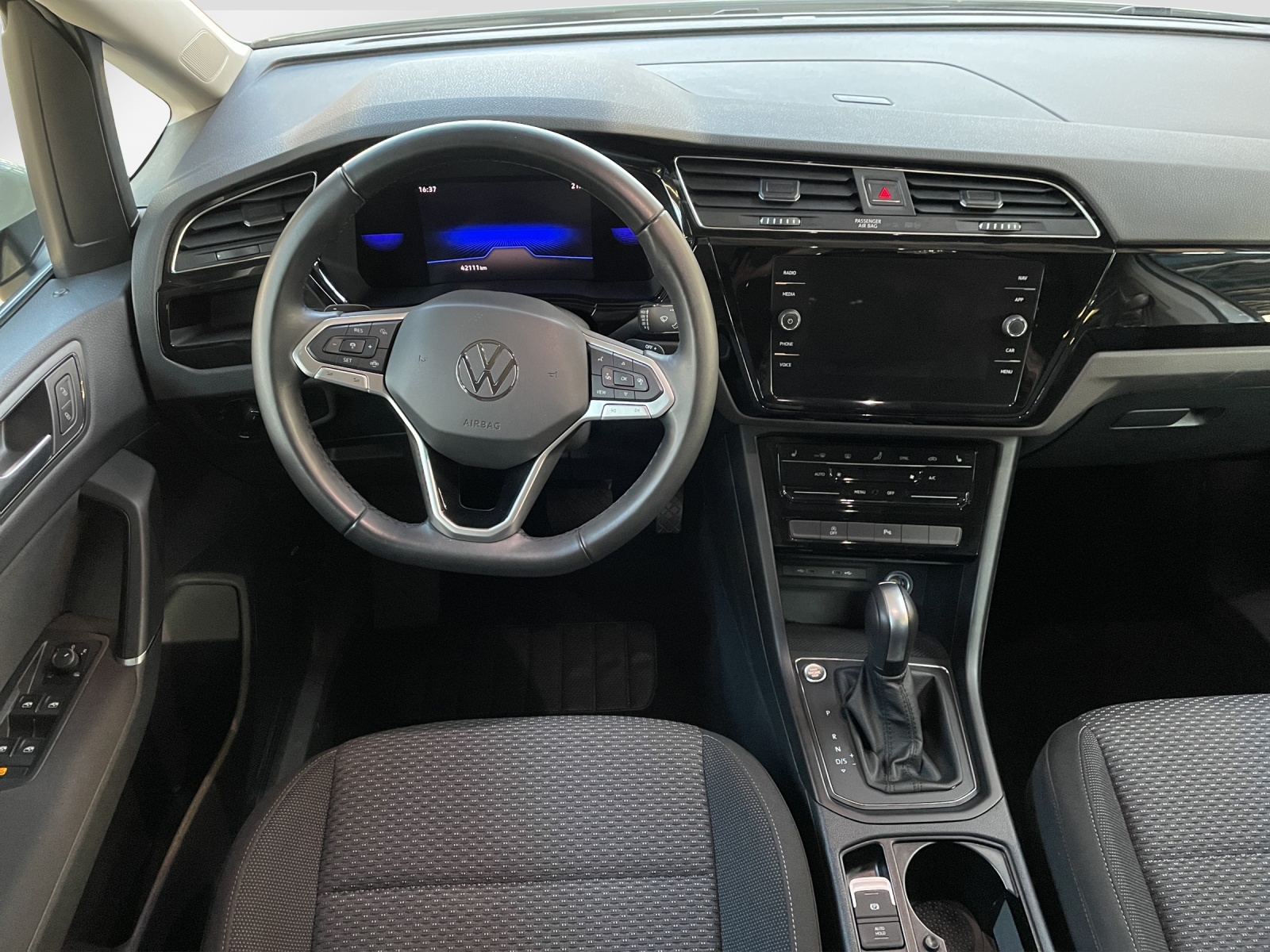VW Touran 2.0 TDI SCR Comfortline DSG-image-7