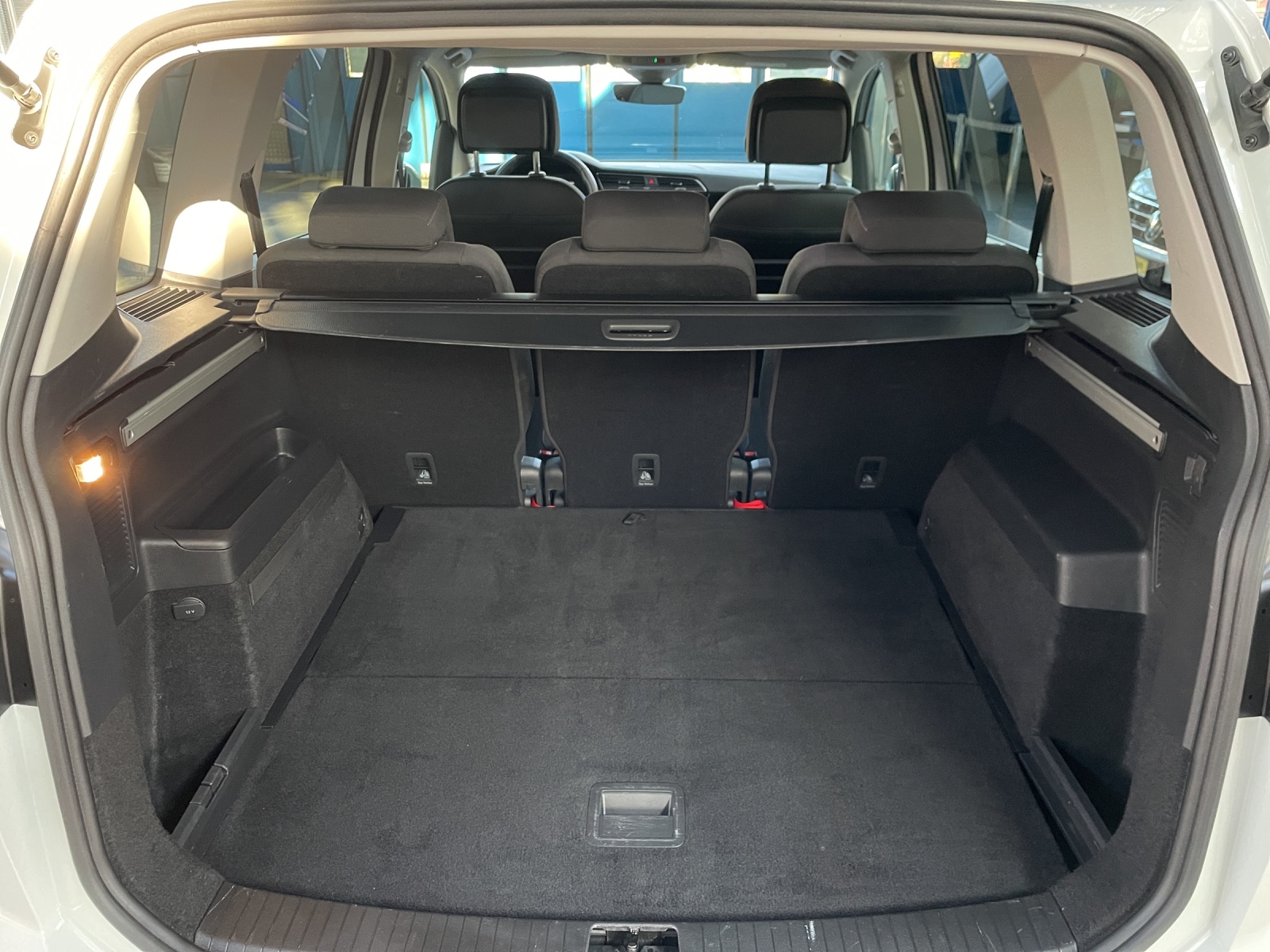 VW Touran 2.0 TDI SCR Comfortline DSG-image-10