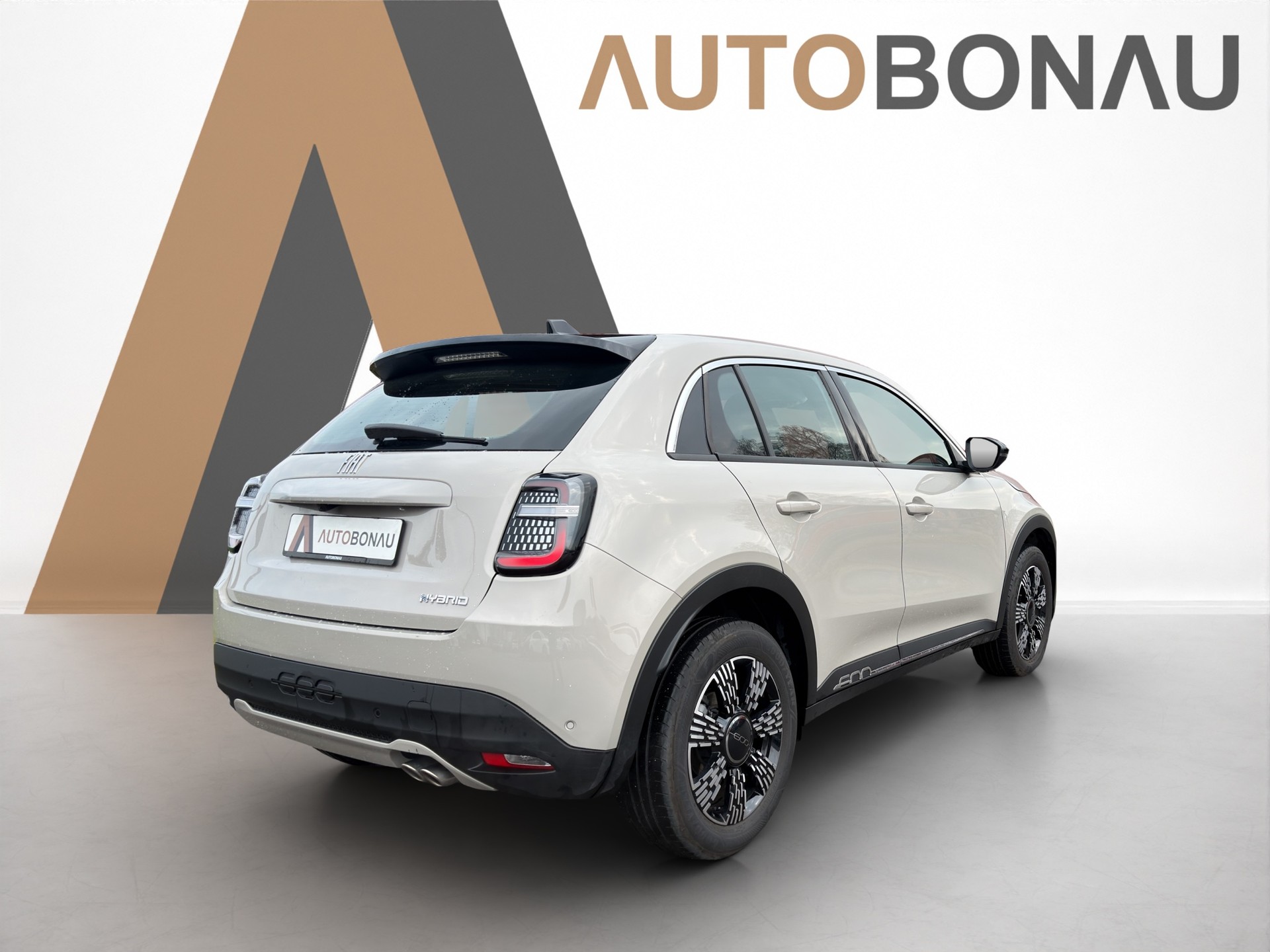 FIAT 600 1.2 Hybrid 145 Cult-image-4