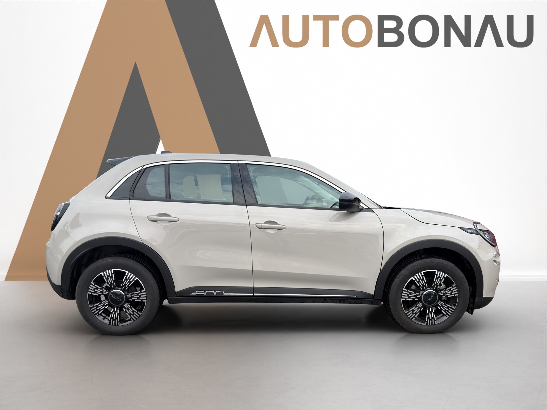 FIAT 600 1.2 Hybrid 145 Cult-image-5