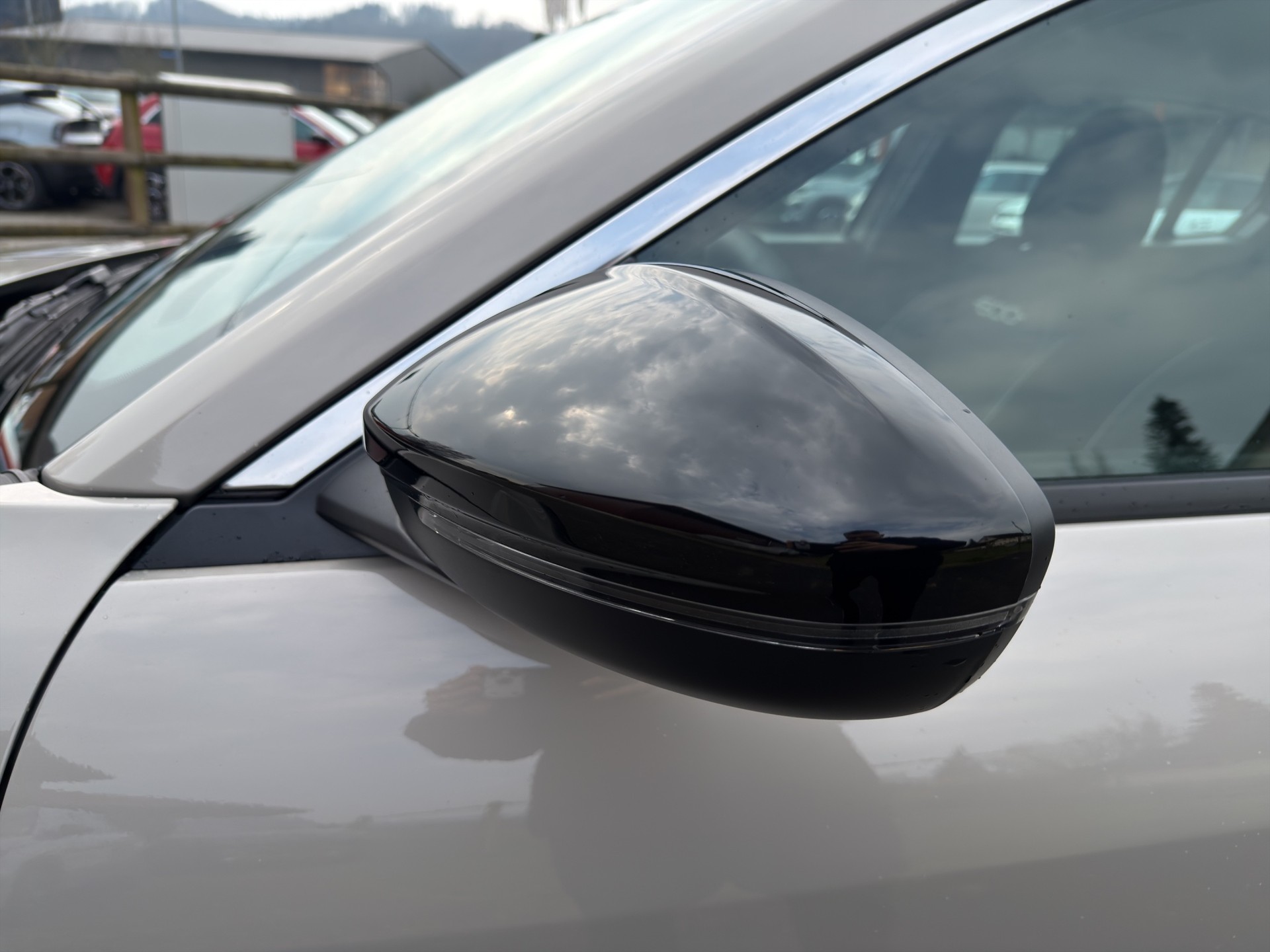 FIAT 600 1.2 Hybrid 145 Cult-image-29