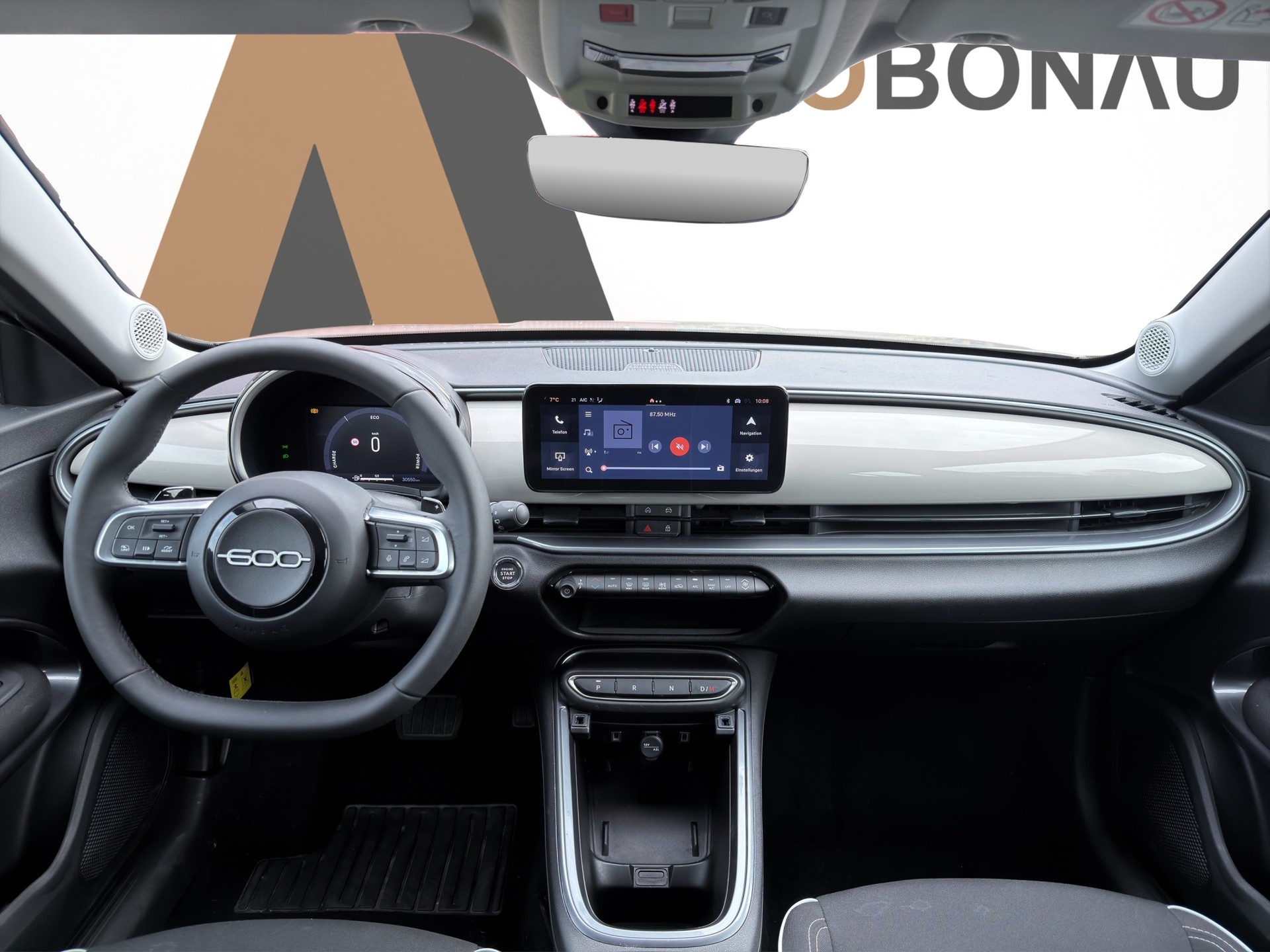 FIAT 600 1.2 Hybrid 145 Cult-image-9