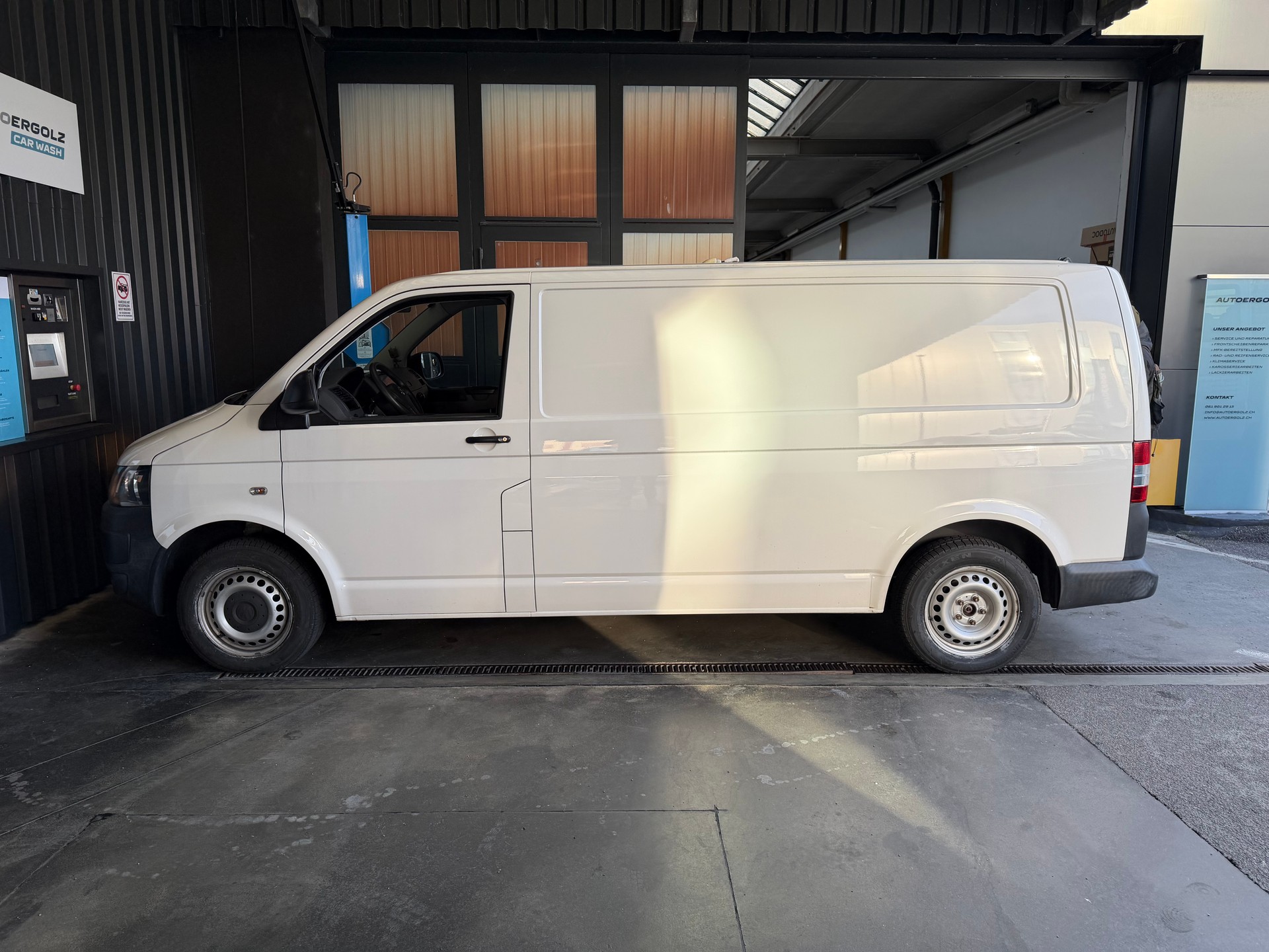VW T5 2.0 TDI 4Motion L2-image-4
