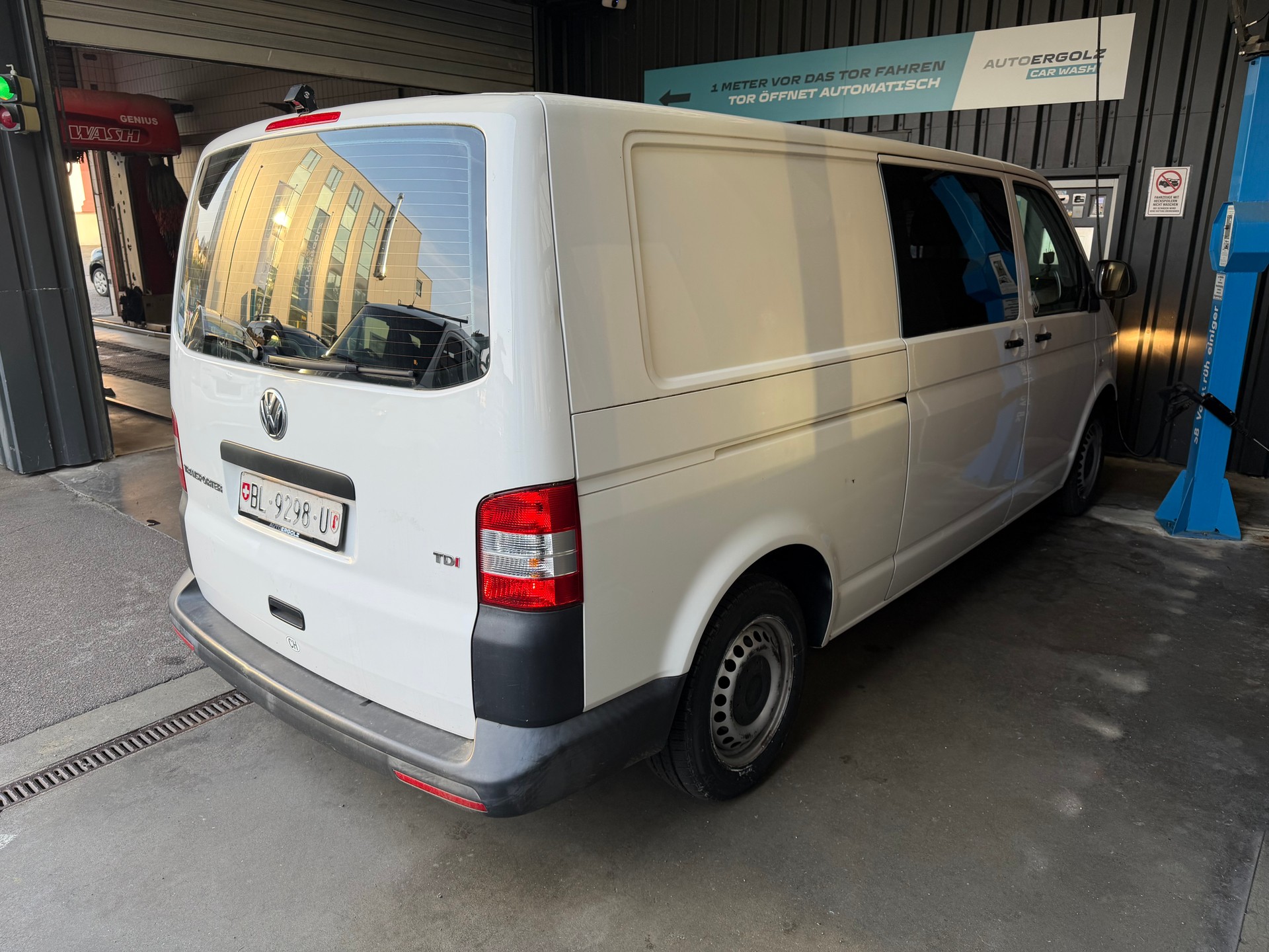 VW T5 2.0 TDI 4Motion L2-image-3