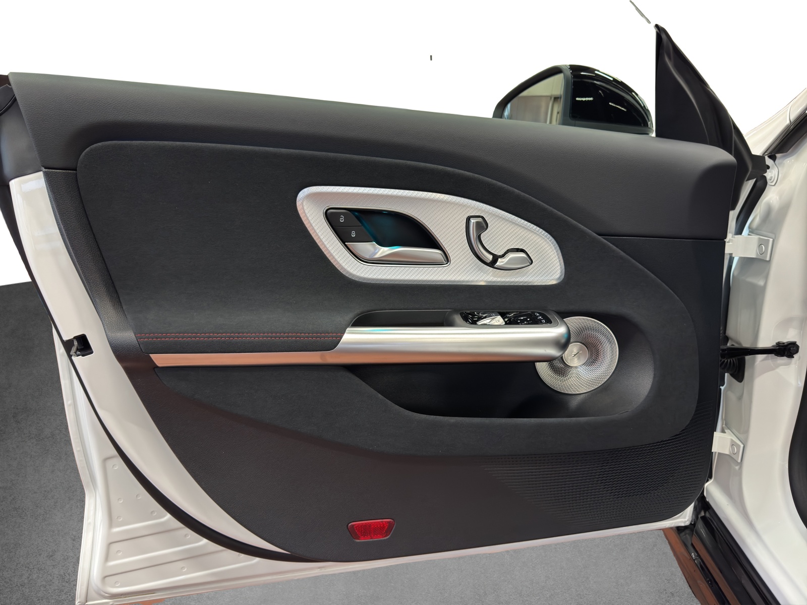 MERCEDES-BENZ CLA SB 350 4M 85 kWh EQ-image-12