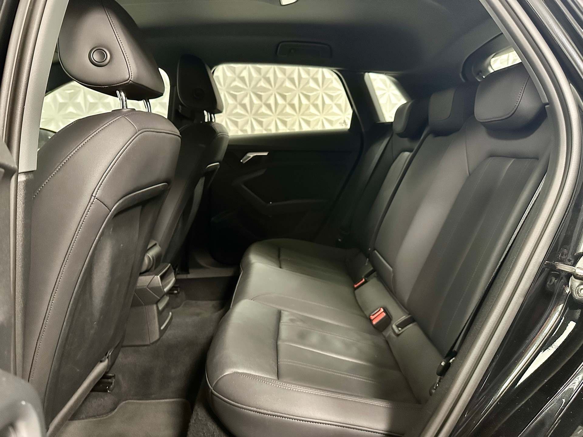 AUDI A3 Sportback 35 TFSI S line S-tronic-image-12