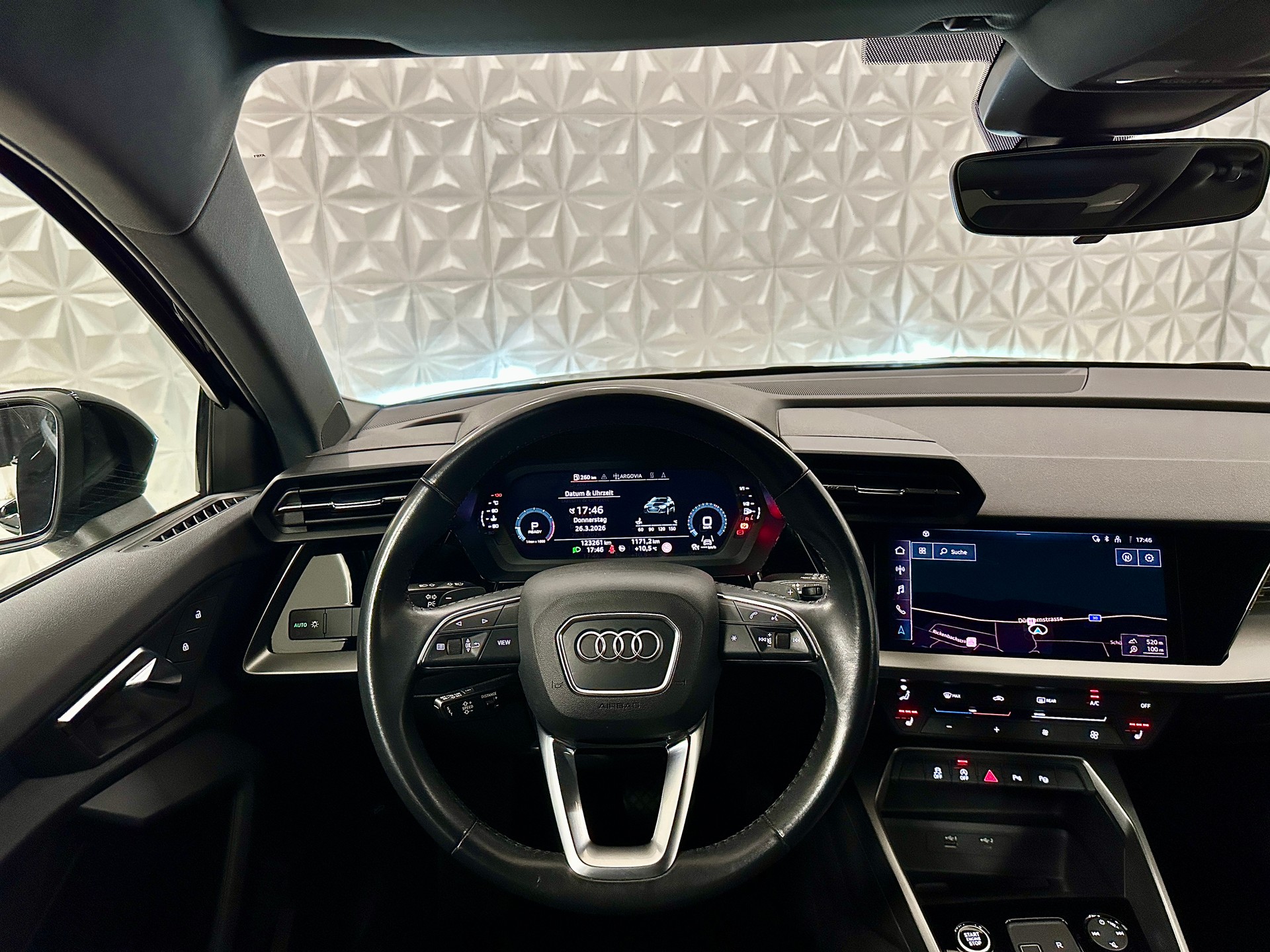 AUDI A3 Sportback 35 TFSI S line S-tronic-image-22