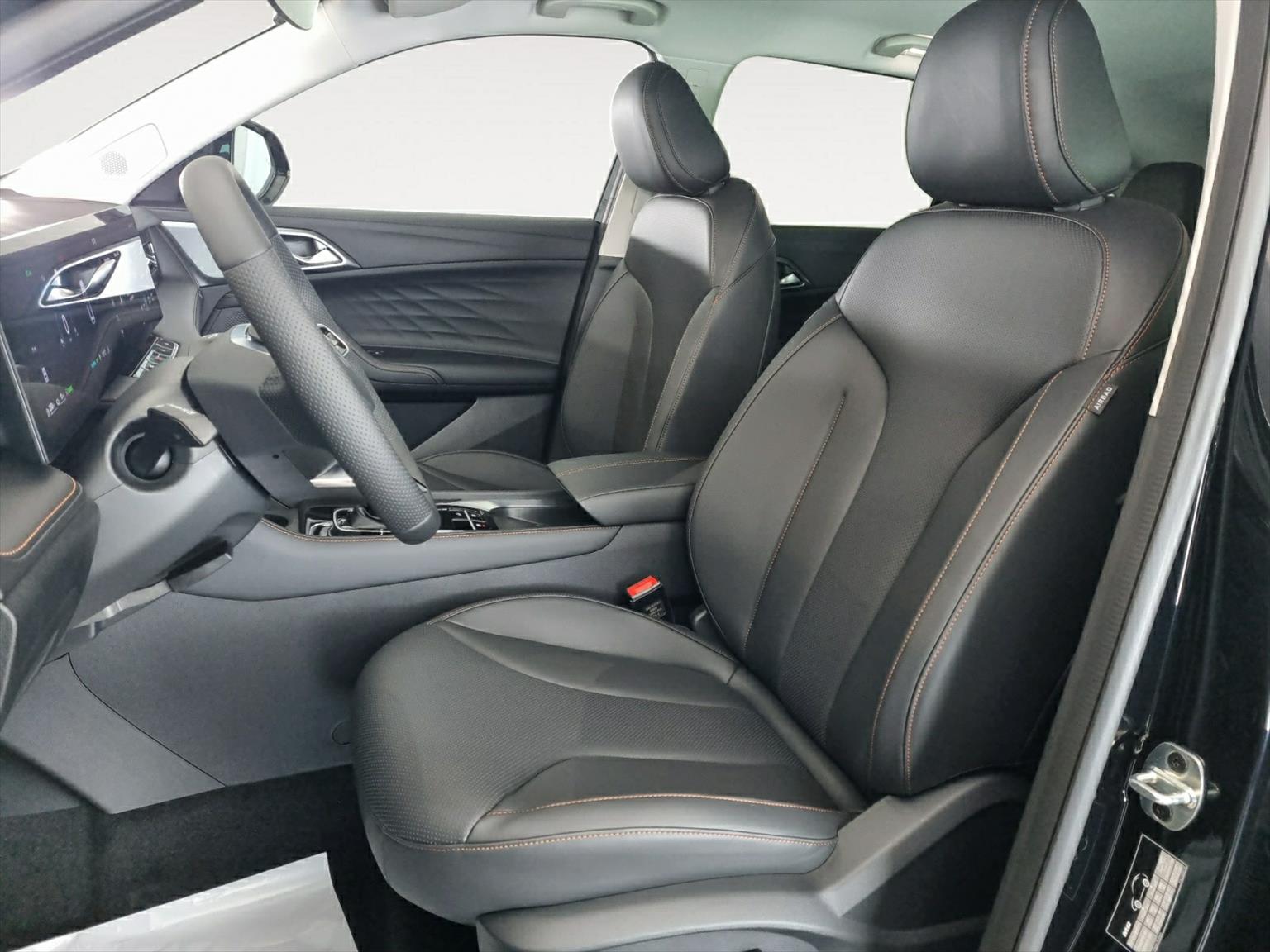 MG MG HS 1.5 T PHEV Luxury-image-4