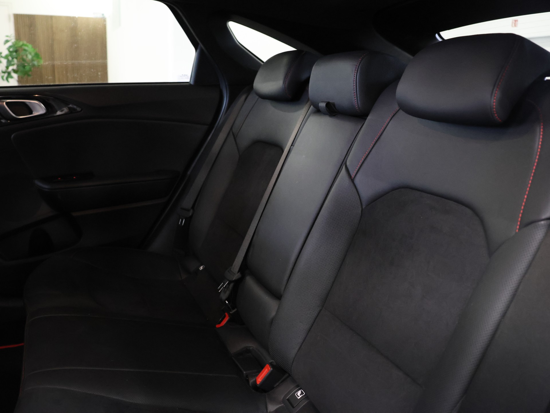 KIA ProCeed 1.6 T-GDi GT DCT *JBL Anlage * *Rückfahrkamera* *Memory Packet*-image-30