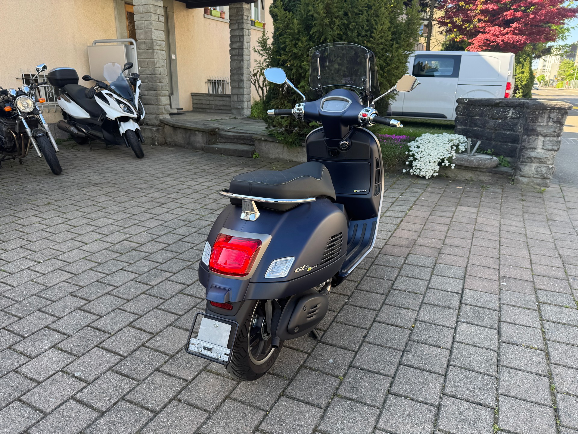 PIAGGIO Vespa GTS 300 Super Tech ABS-image-7