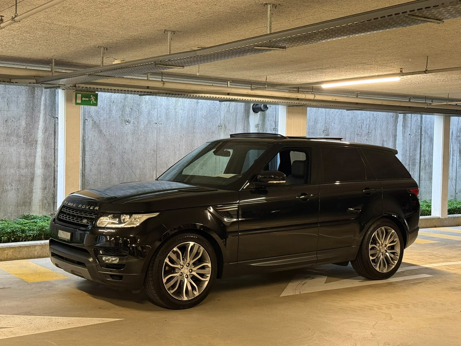 LAND ROVER Range Rover Sport 3.0 TDV6 SE Automatic-showroom-element-1
