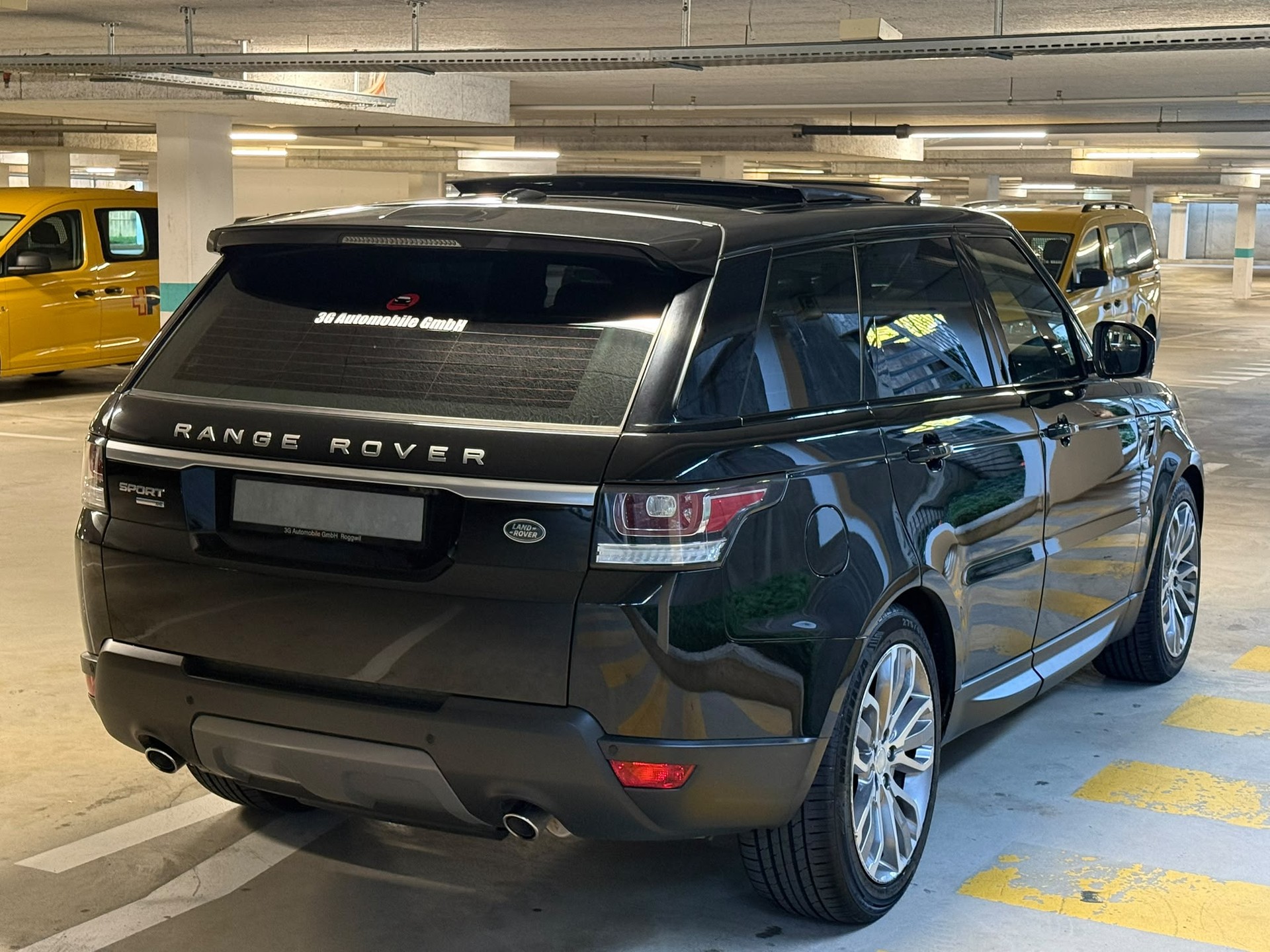 LAND ROVER Range Rover Sport 3.0 TDV6 SE Automatic-image-6