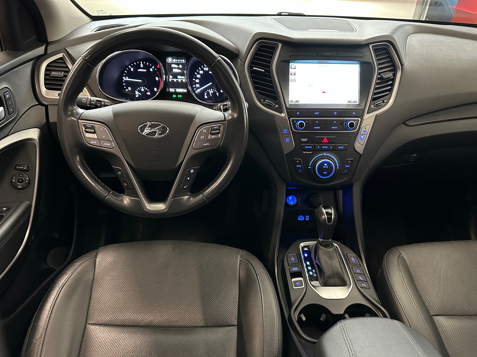 HYUNDAI Santa Fe 2.2 CRDI Vertex 4WD Automatic-image-9
