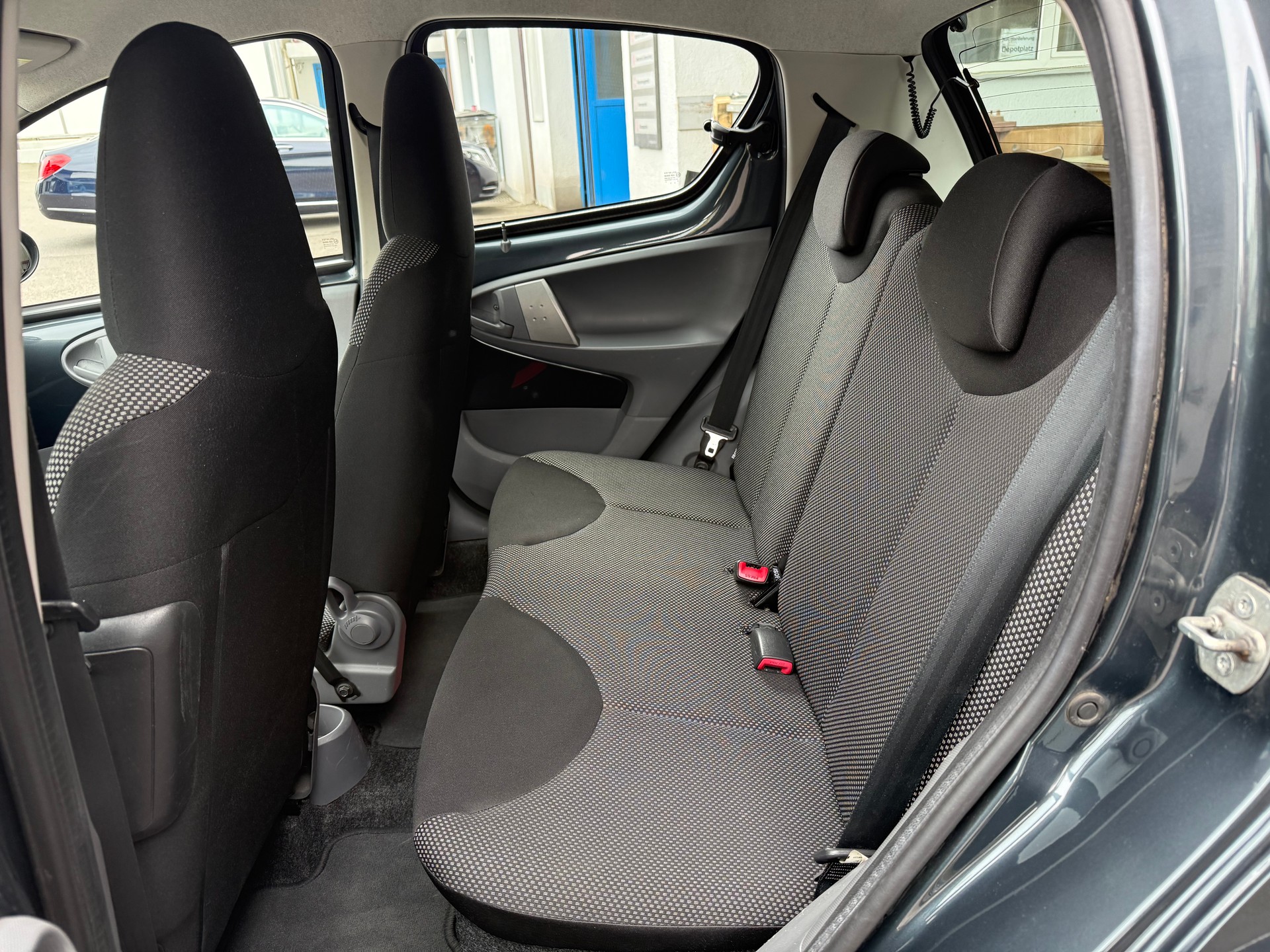 TOYOTA Aygo 1.0 Linea Luna-image-12