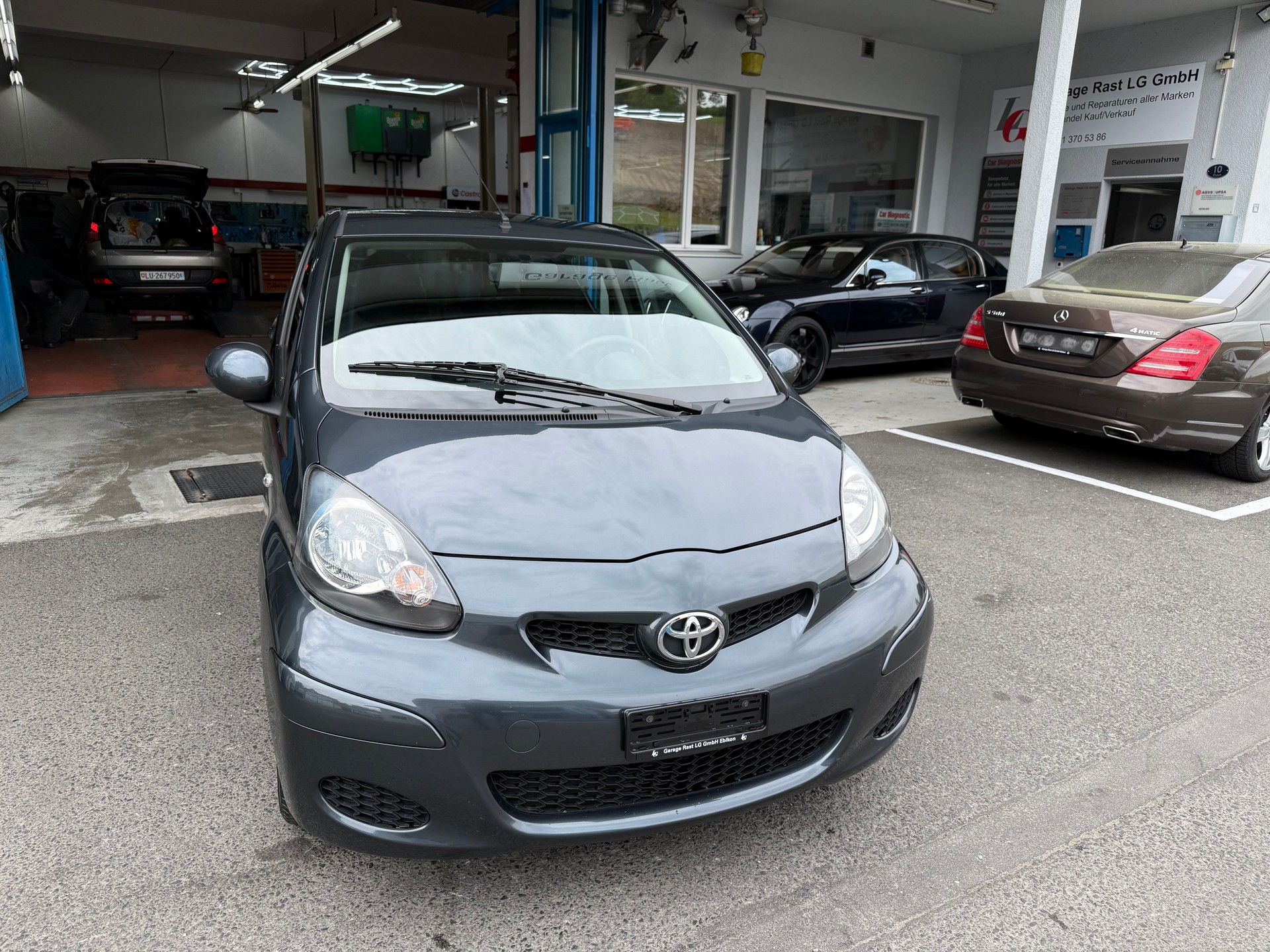 TOYOTA Aygo 1.0 Linea Luna-showroom-element-2